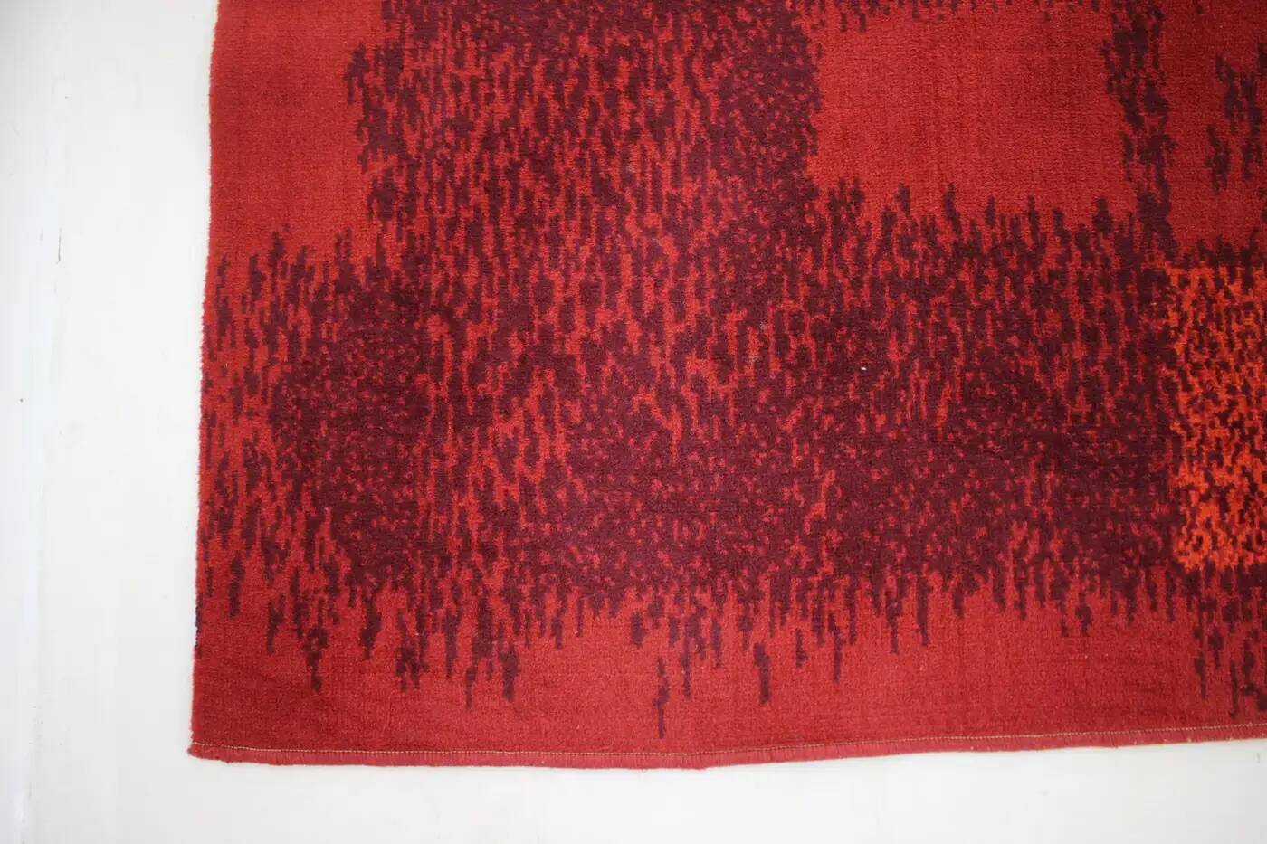Tapis / moquette géométrique abstrait de style mid-century, années 1970 / Tchécoslovaquie