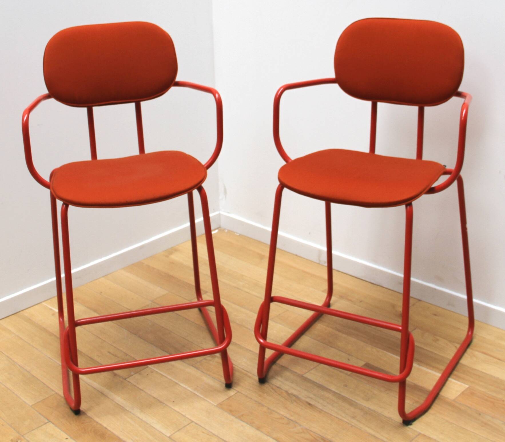 New School high chair, MDD