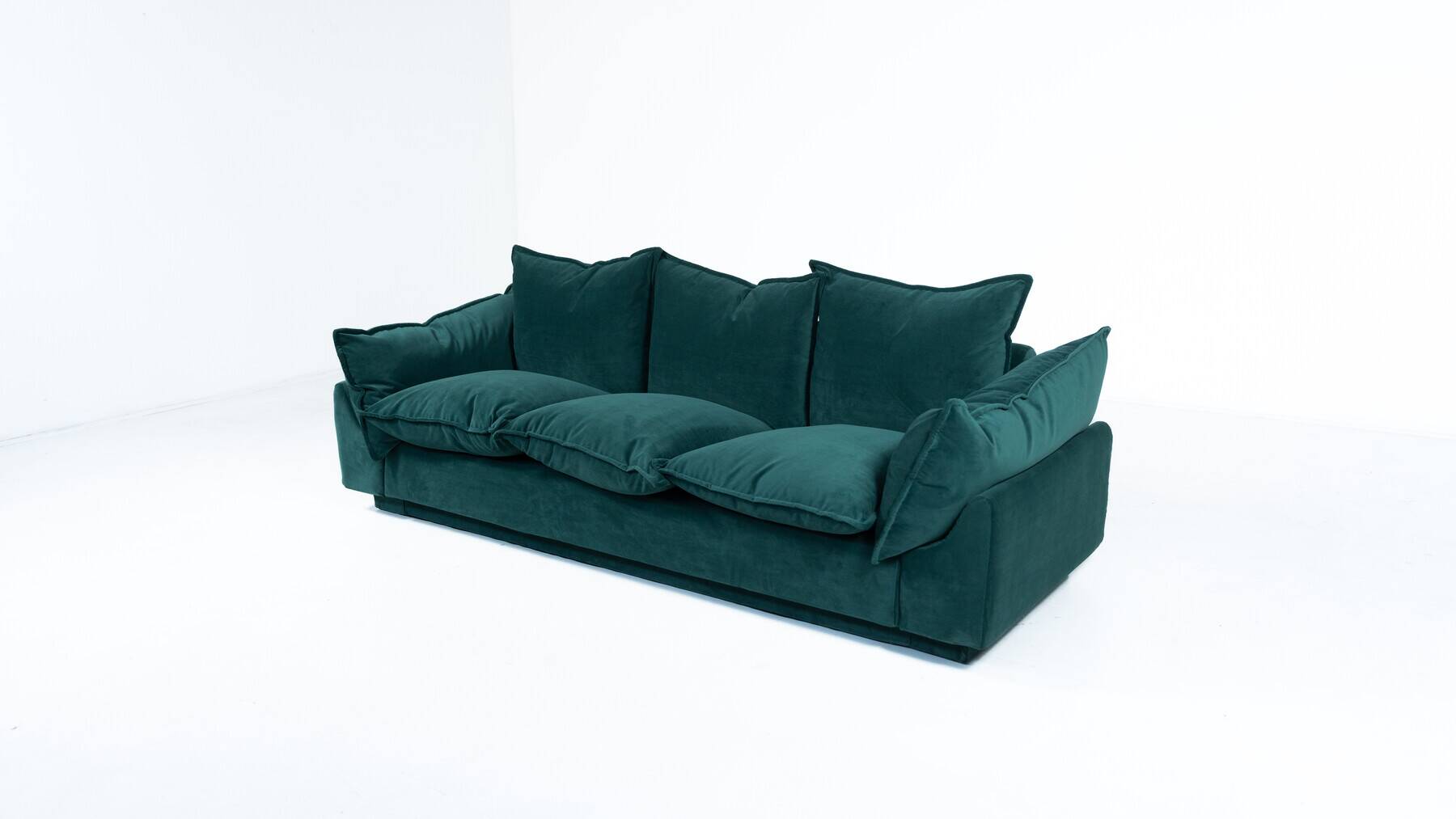 Mid-Century Modern Sofa "Cado" by Gunnar Gravesen and David Lewis Divano