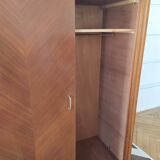 Compas foot cabinet