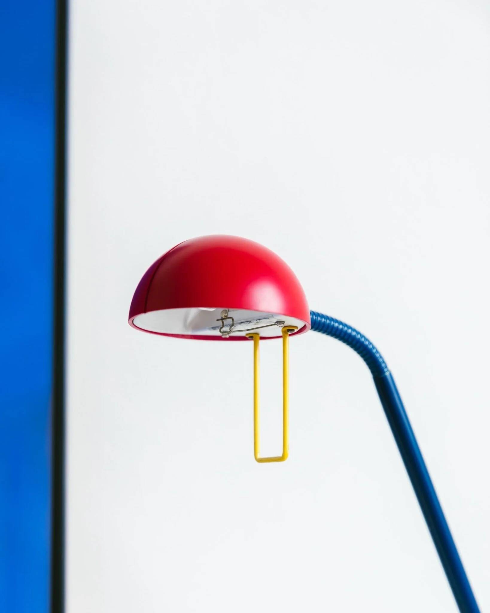 Multicolore Memphis Desk Lamp in Painted Metal and Plastic - 80s/90s Pop Art