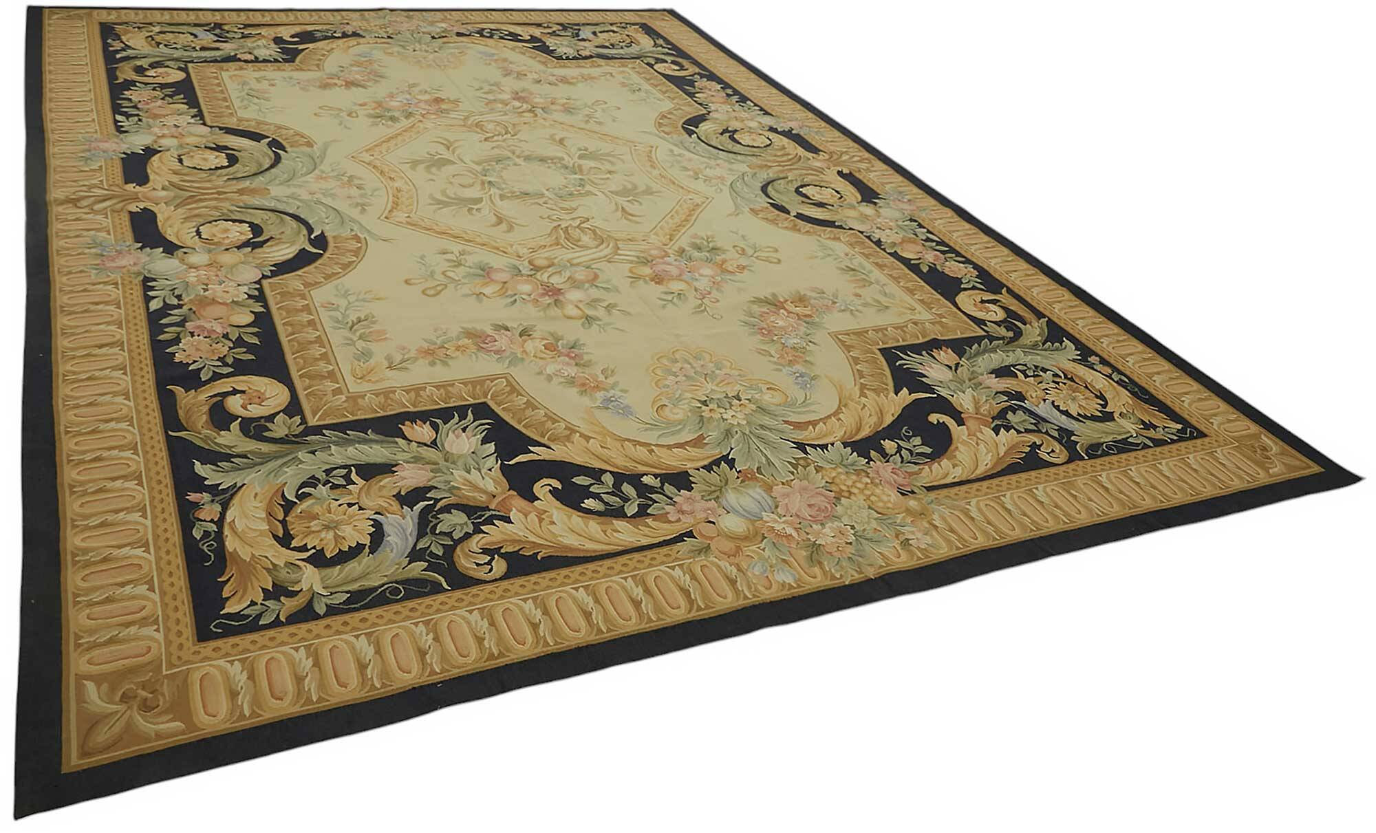 Handmade European Vintage Aubusson Kilim 306 cm x 435 cm