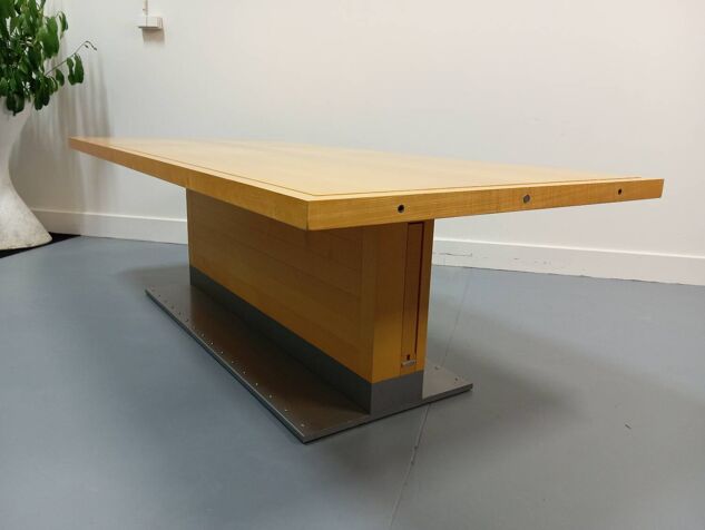 Large Chi Wing Lo designer table for Giorgetti Italy