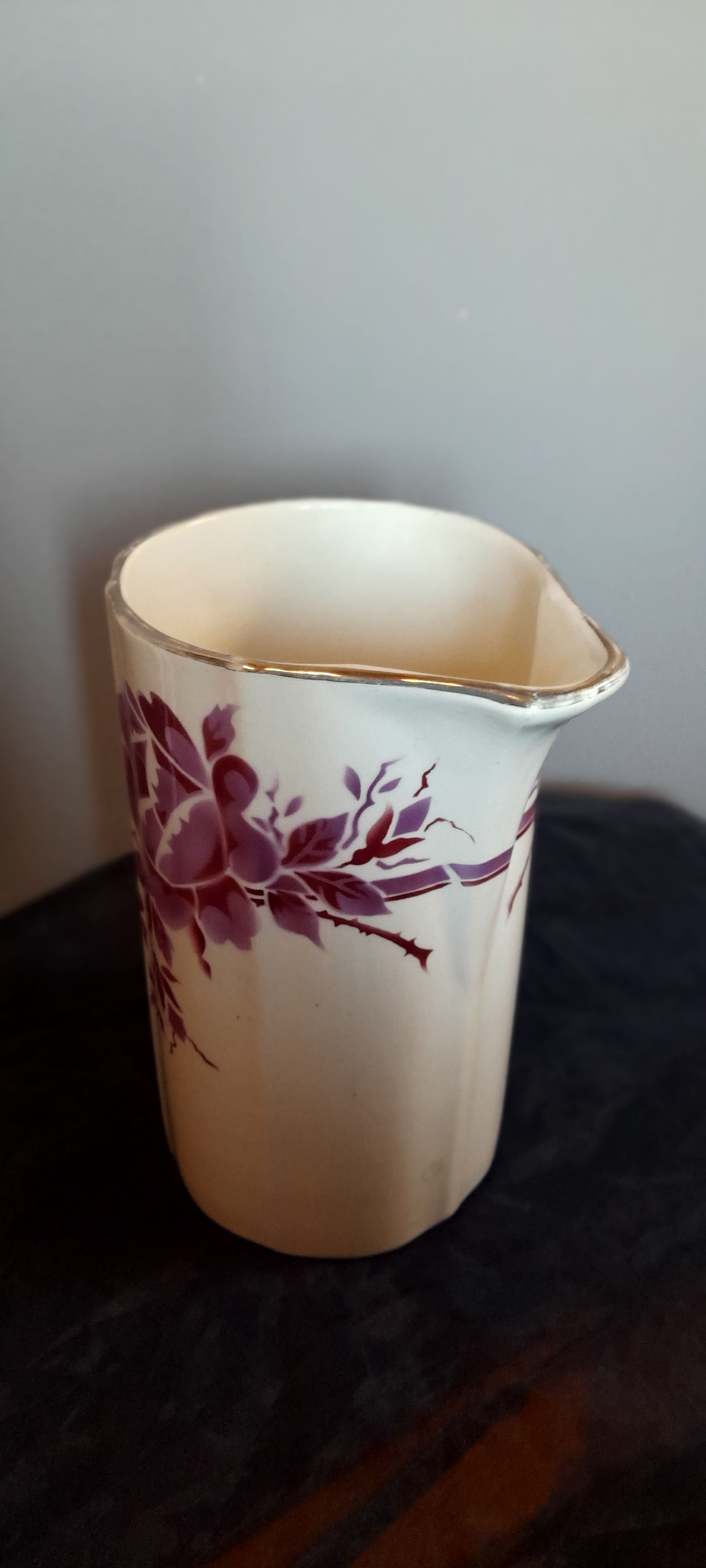 Toilet pitcher / pitcher / vase model Pauline de Moulin des Loups, faience decoration with red rose