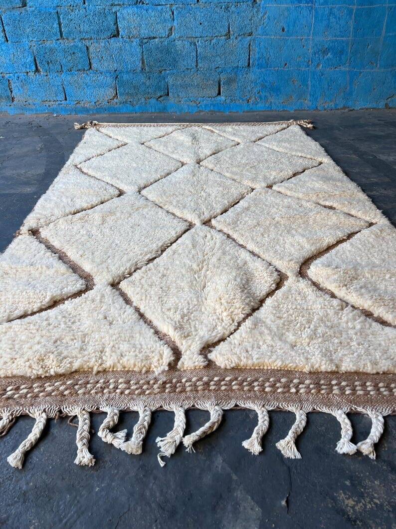 Handwoven natural wool rug size 2/