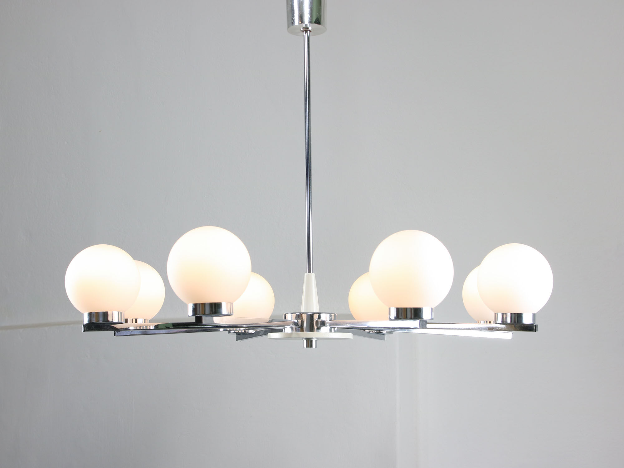 Vintage minimal chrome & opaline 8-arm chandelier, 70s