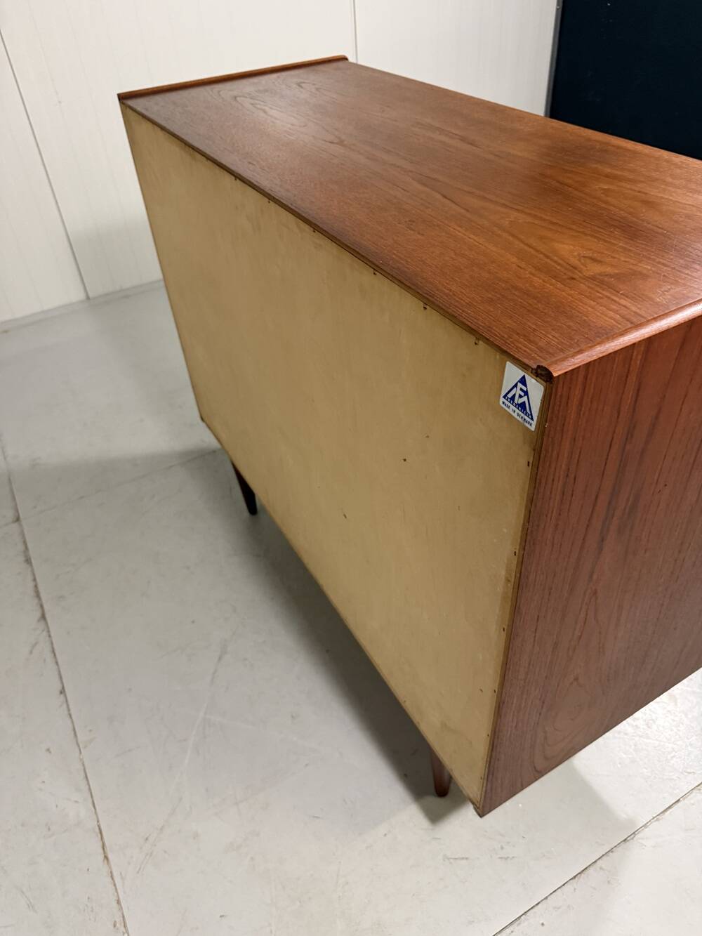 Commode en teck par Henning Jørgensen pour Fredericia Danemark