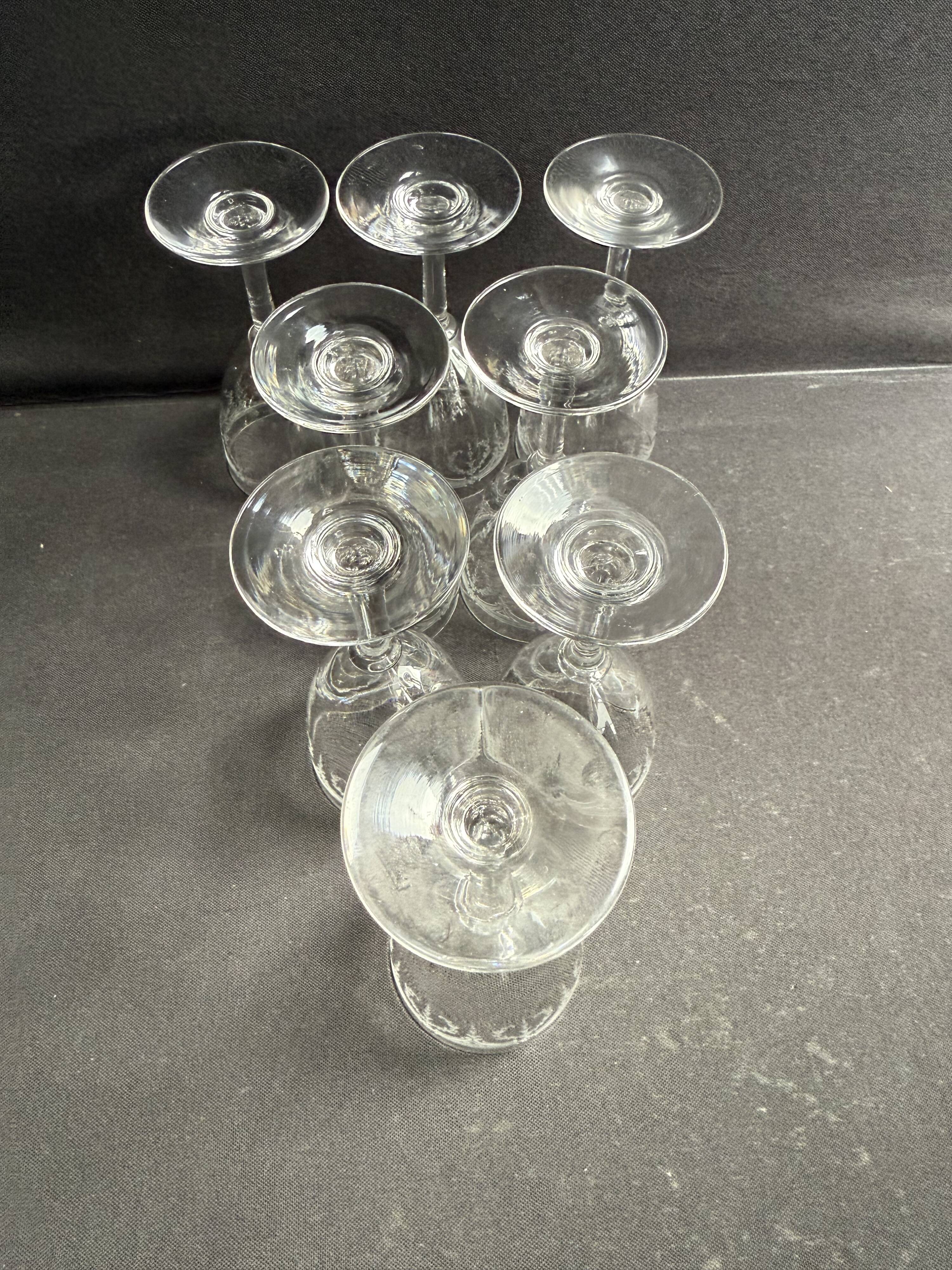 8 Saint Louis Manon wine glasses