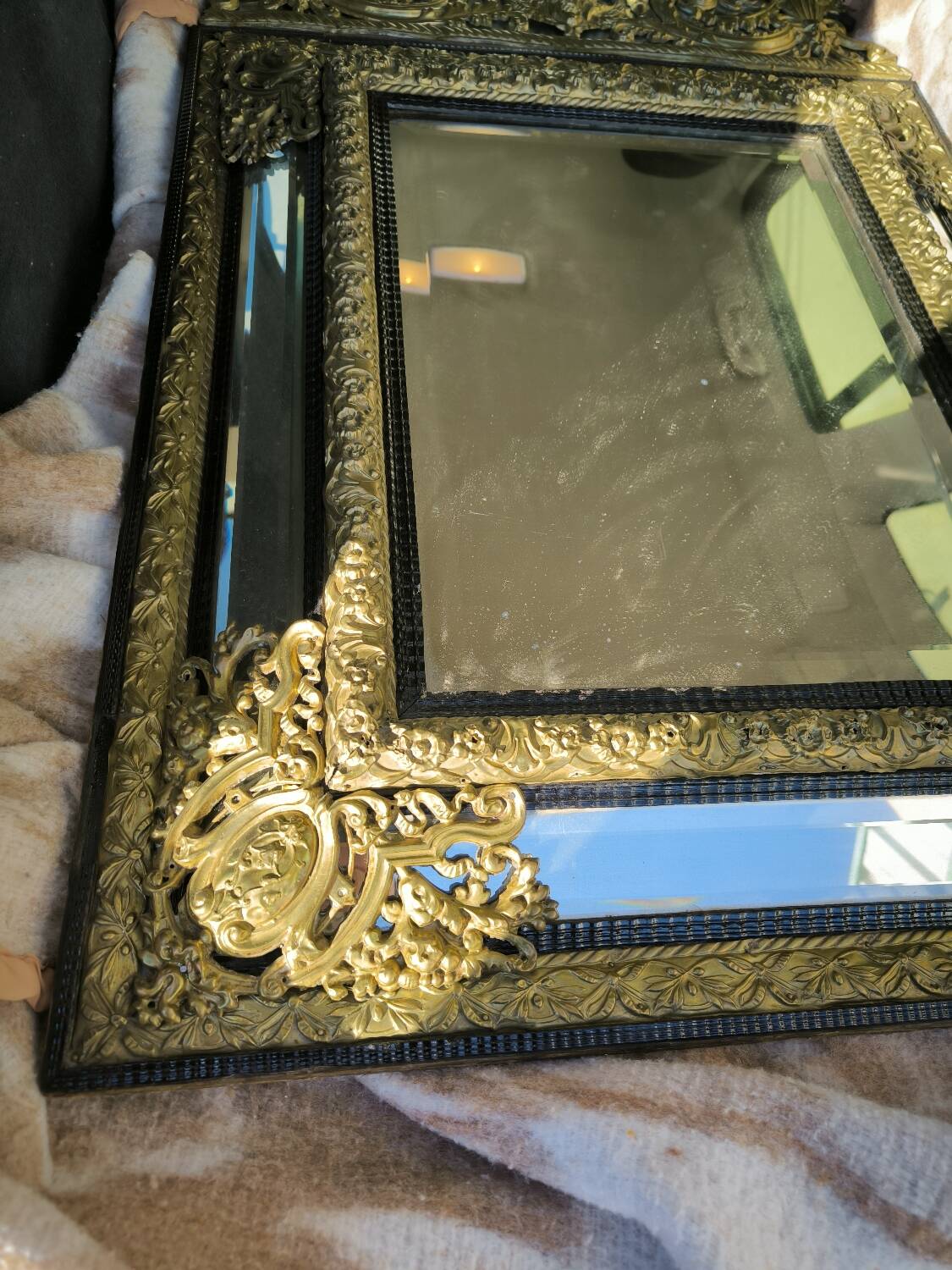 NP III Period Mirror with Parallels