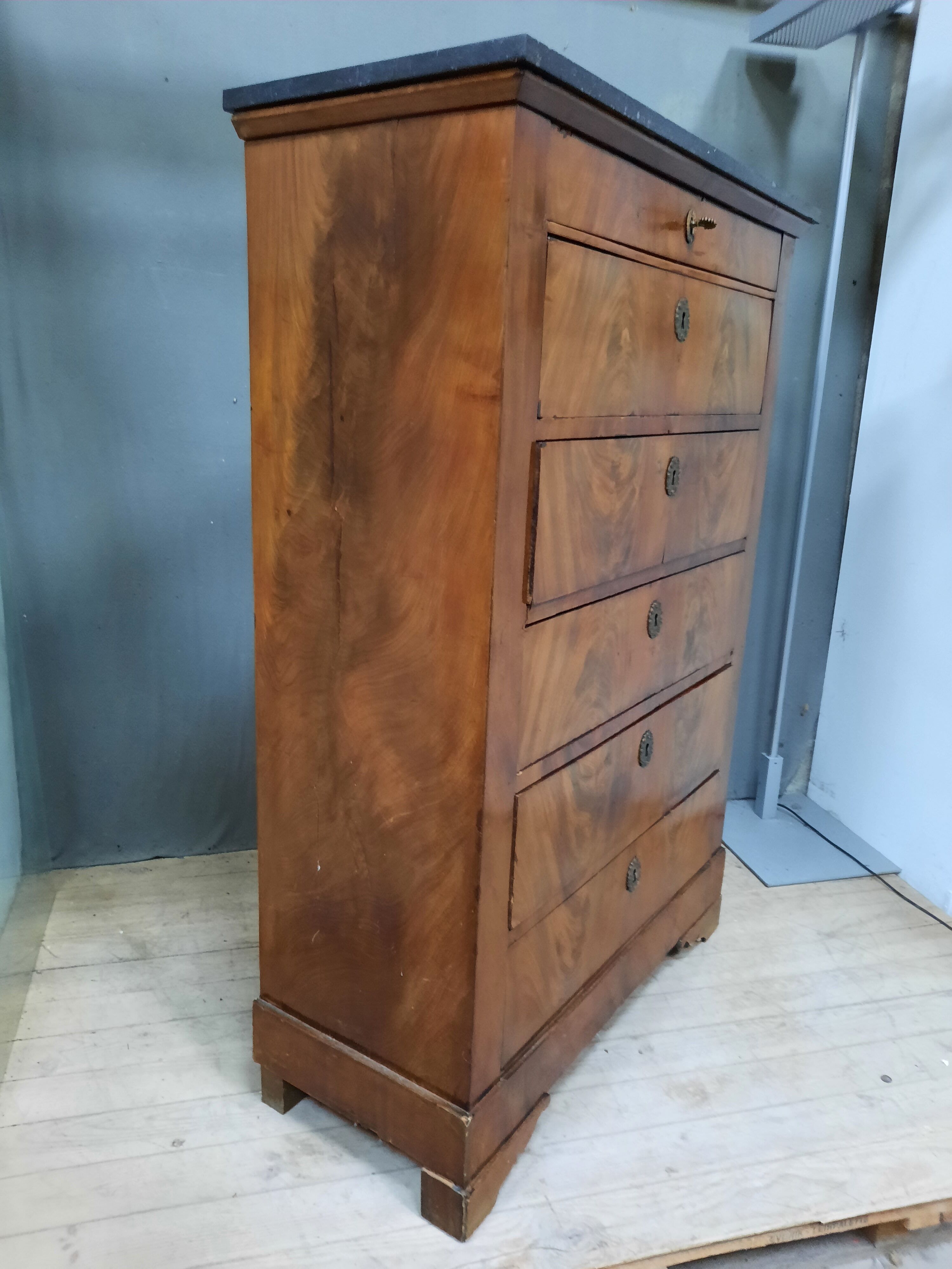 Nineteenth century semainier