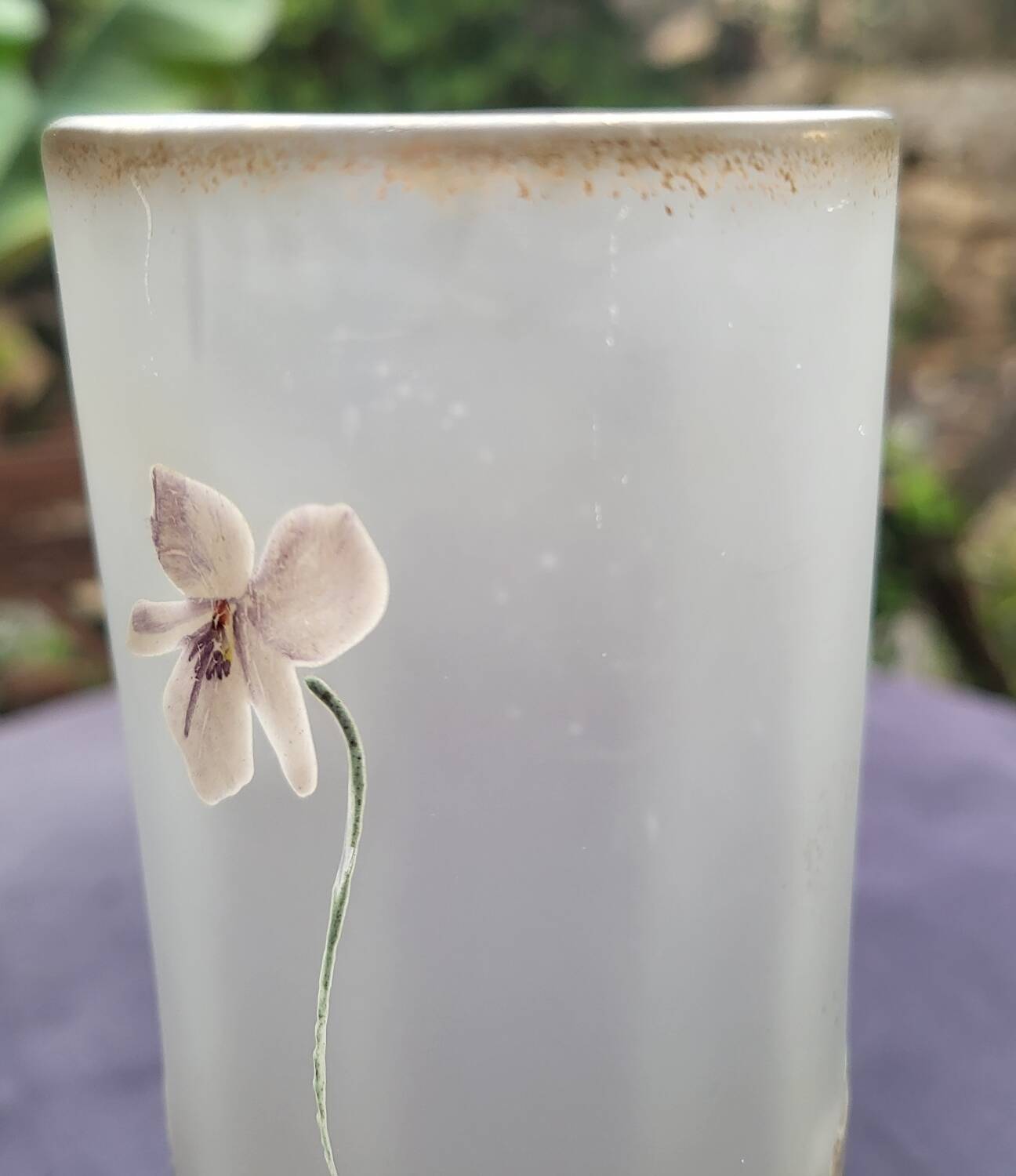 Legras vase, table bouquetier model "violet"