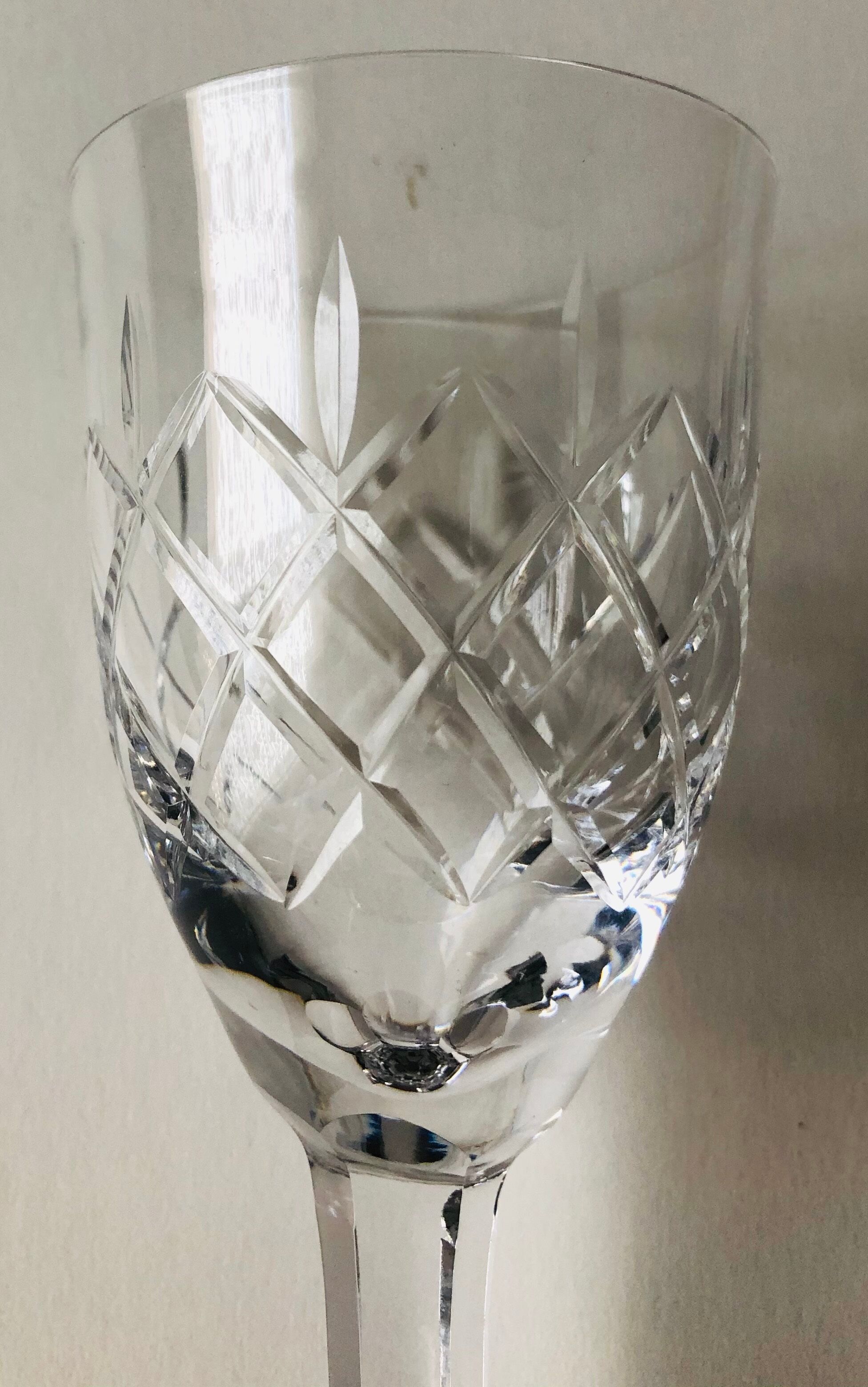 Ensemble de six verres à vin en cristal de Lorraine