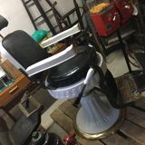 Vintage 1920 Berninghaus Barber Armhair