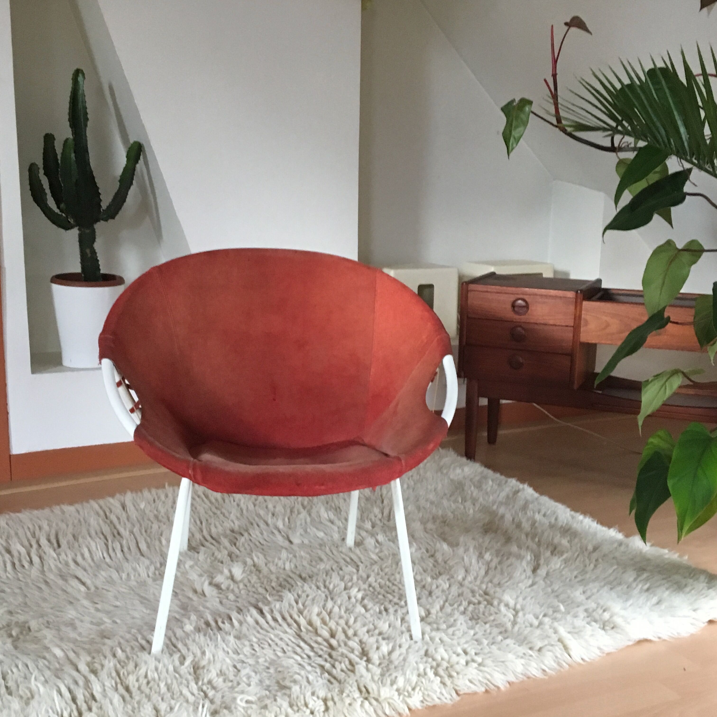 Trash Lusch leather chair