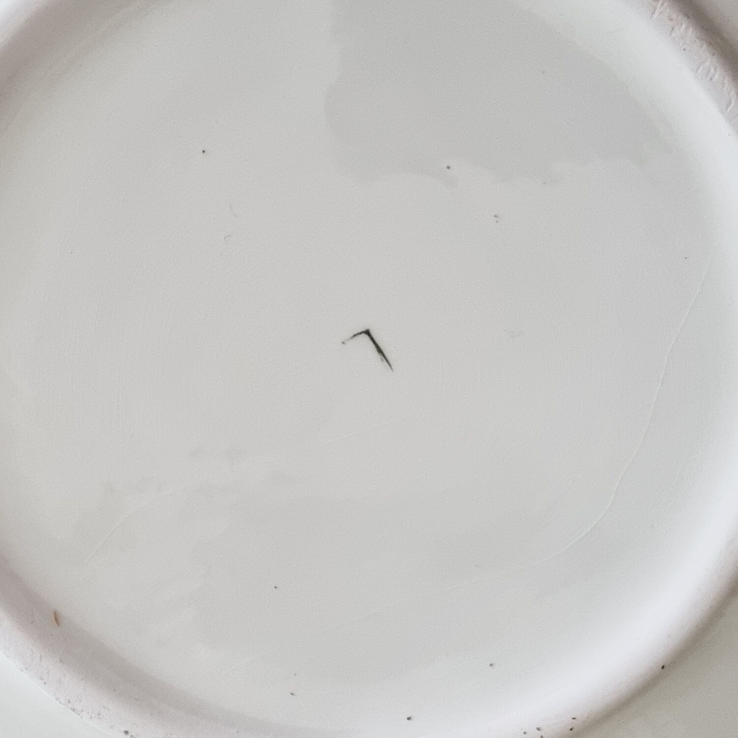 6 orange slip plates