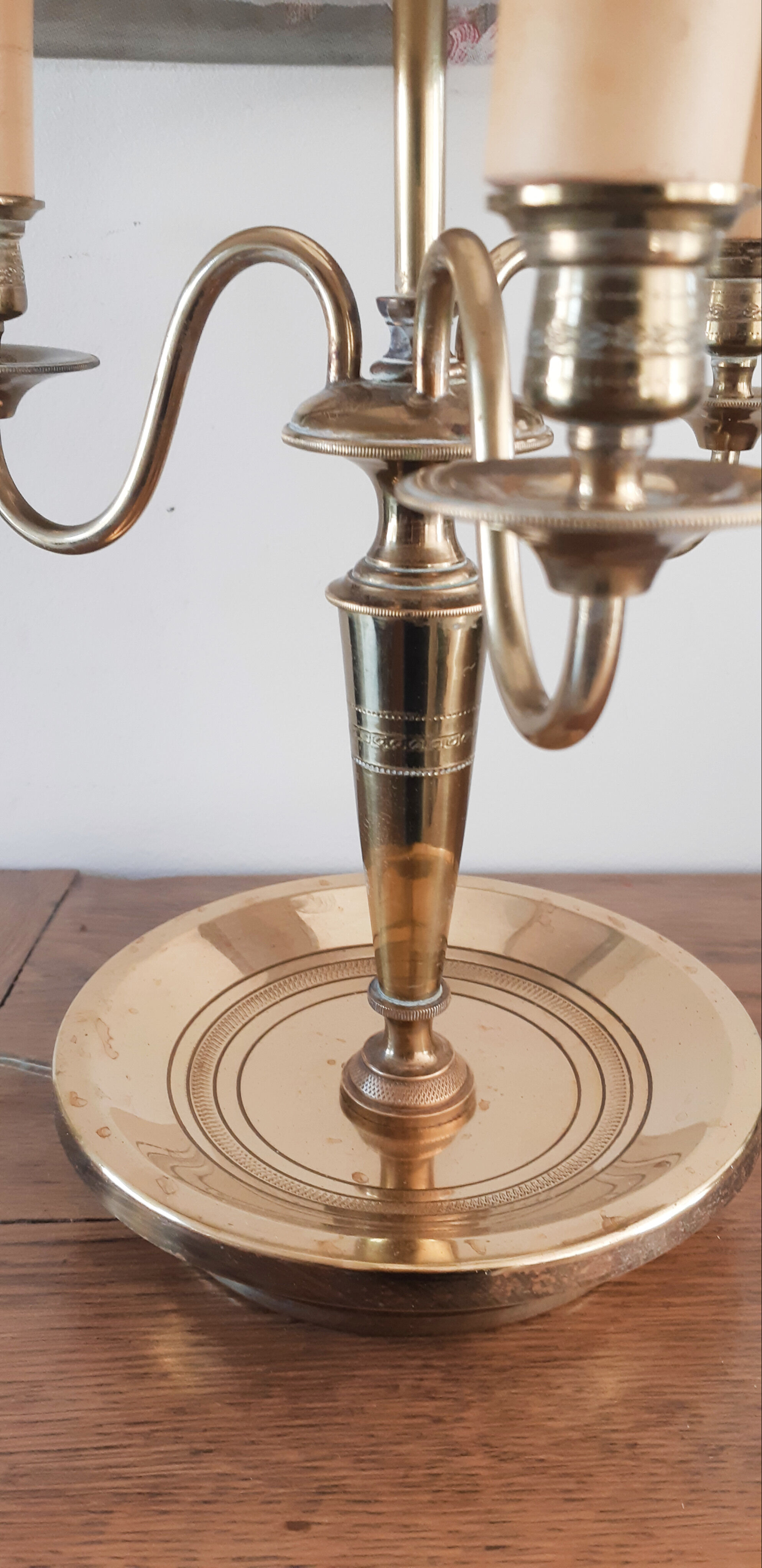 Bronze hot water bottle lamp