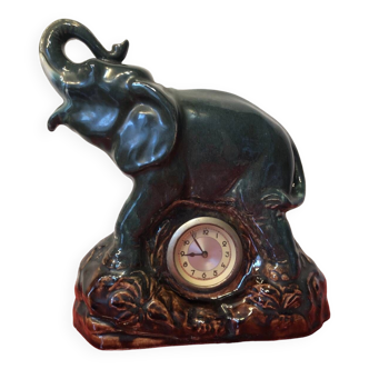 Ceramic elephant pendulum