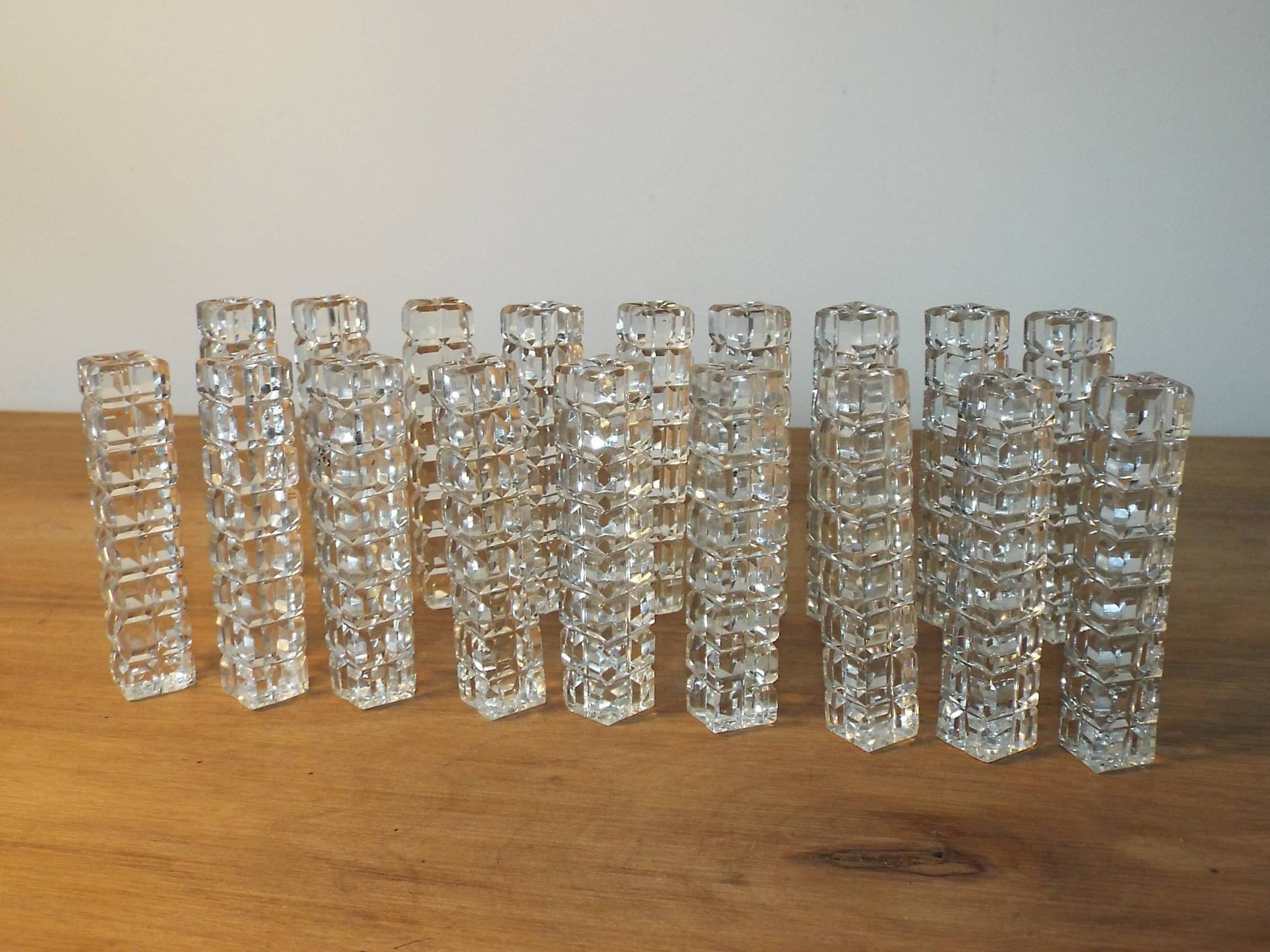18 knife holders