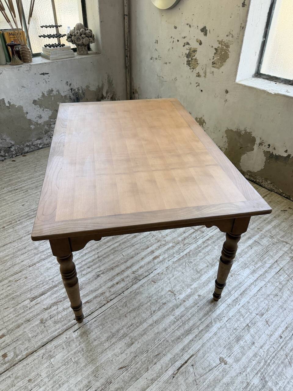 Table de ferme noyer à rallonges 150-250cm