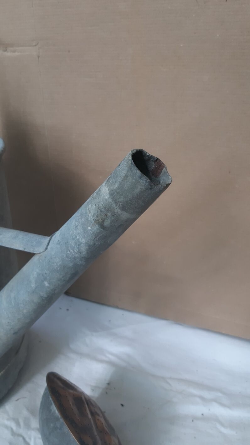 zinc watering can