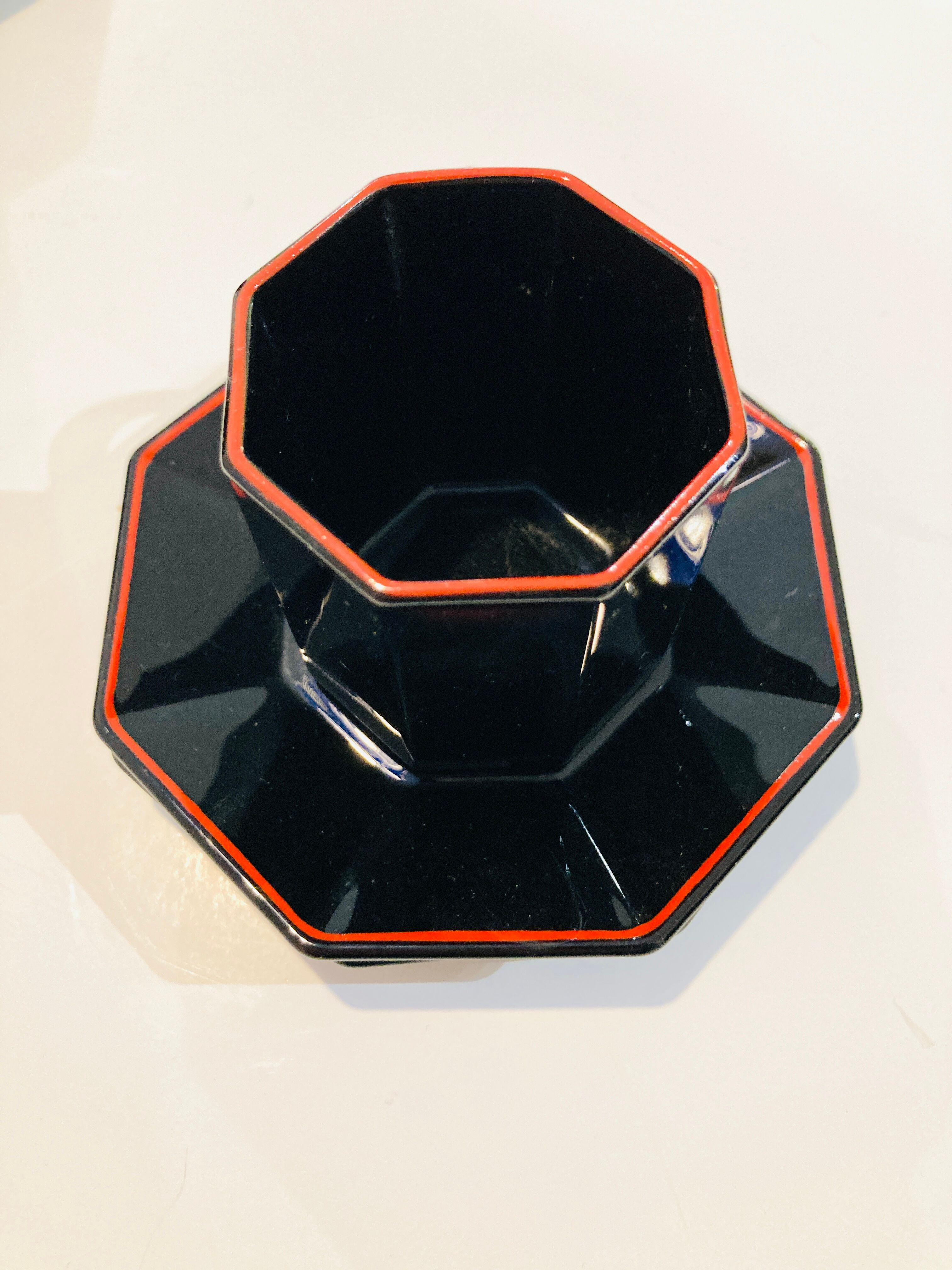 6 coffee cups octime arcoroc- esso collection - black and red - vintage - retro - kitchen