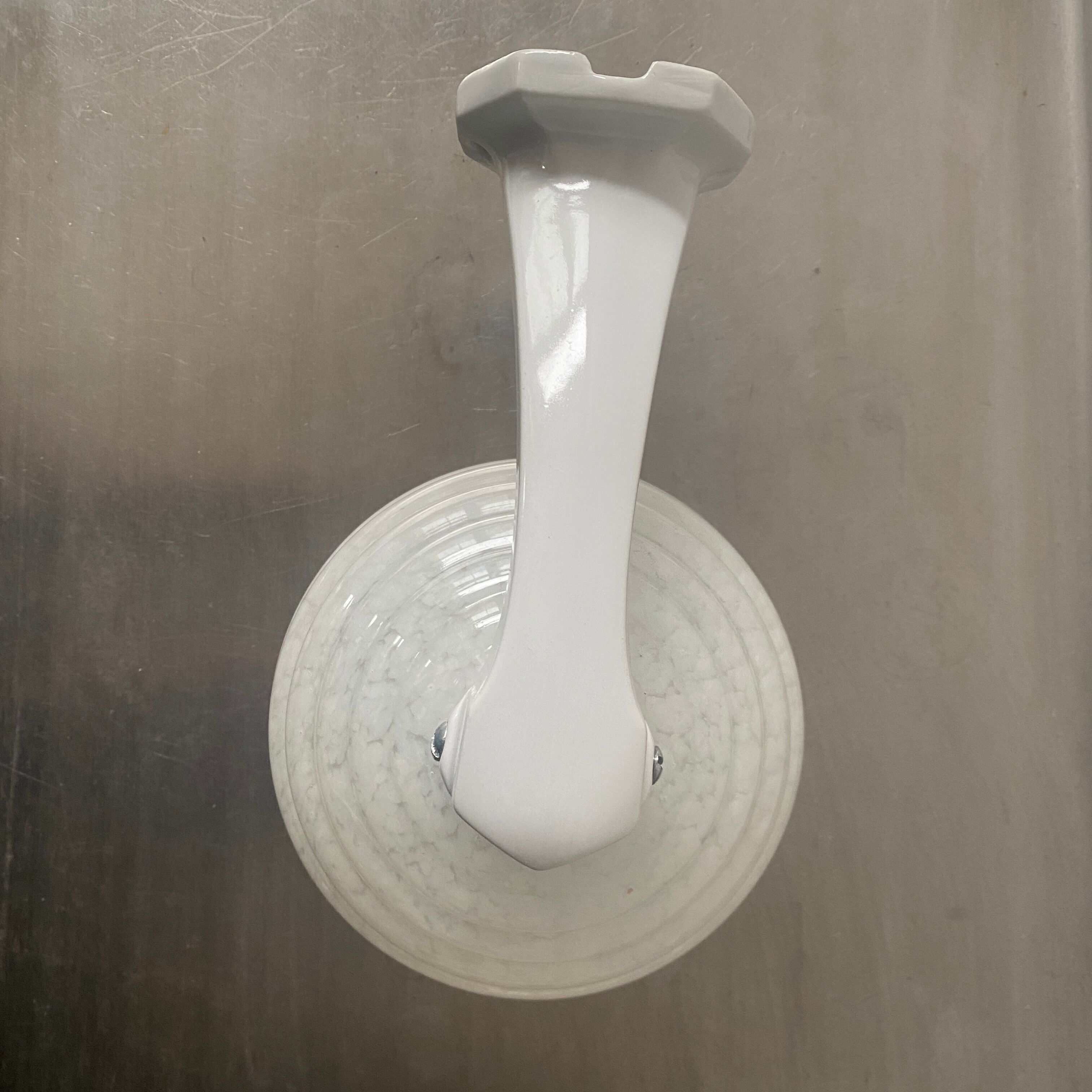 Porcelain wall lamp and vintage Clichy glass