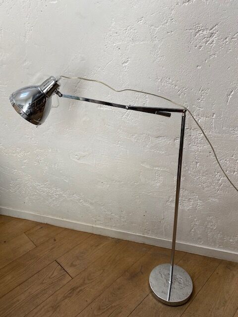Floor lamp