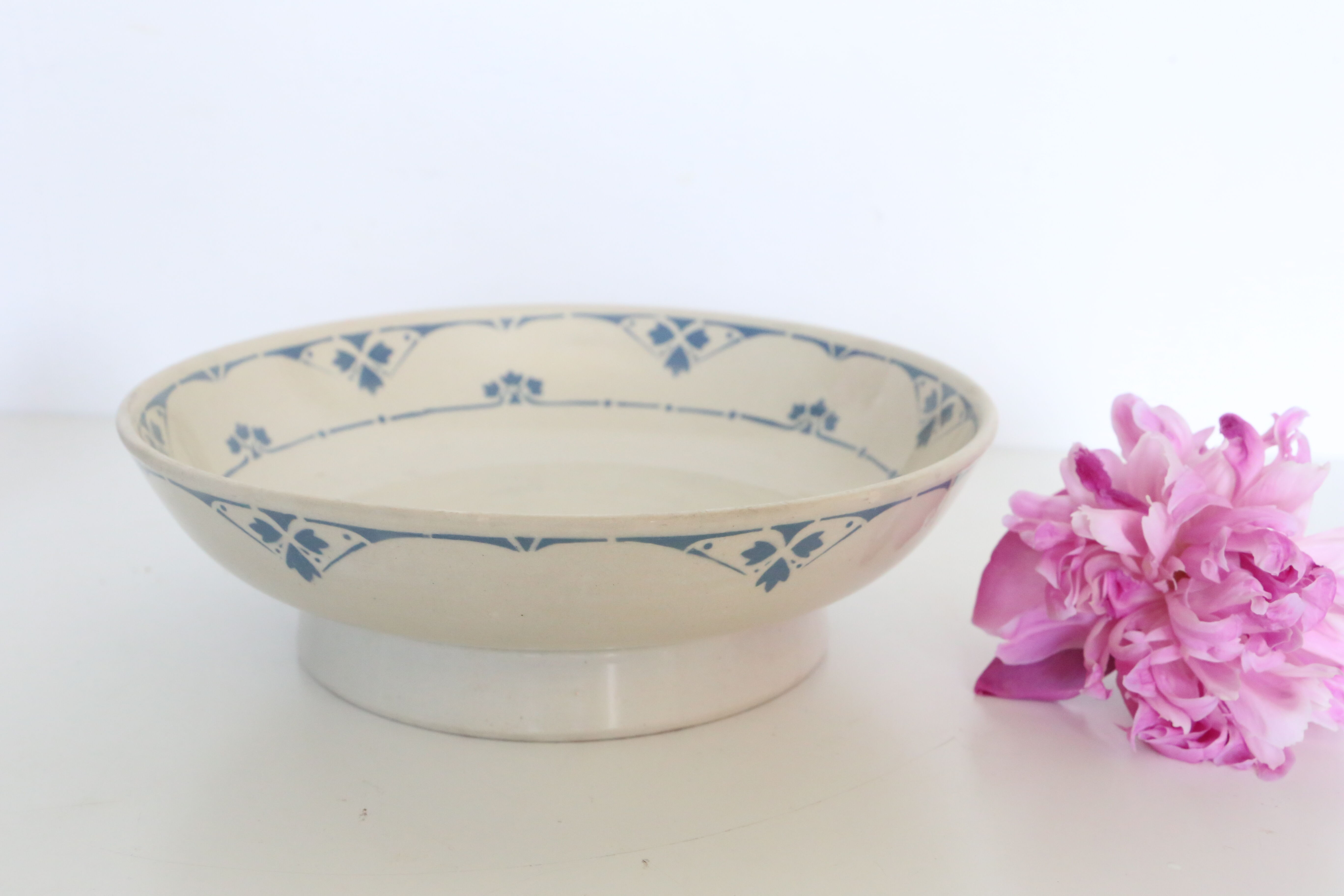 Fruit bowl, dish on pedestal, Luneville, Vintage