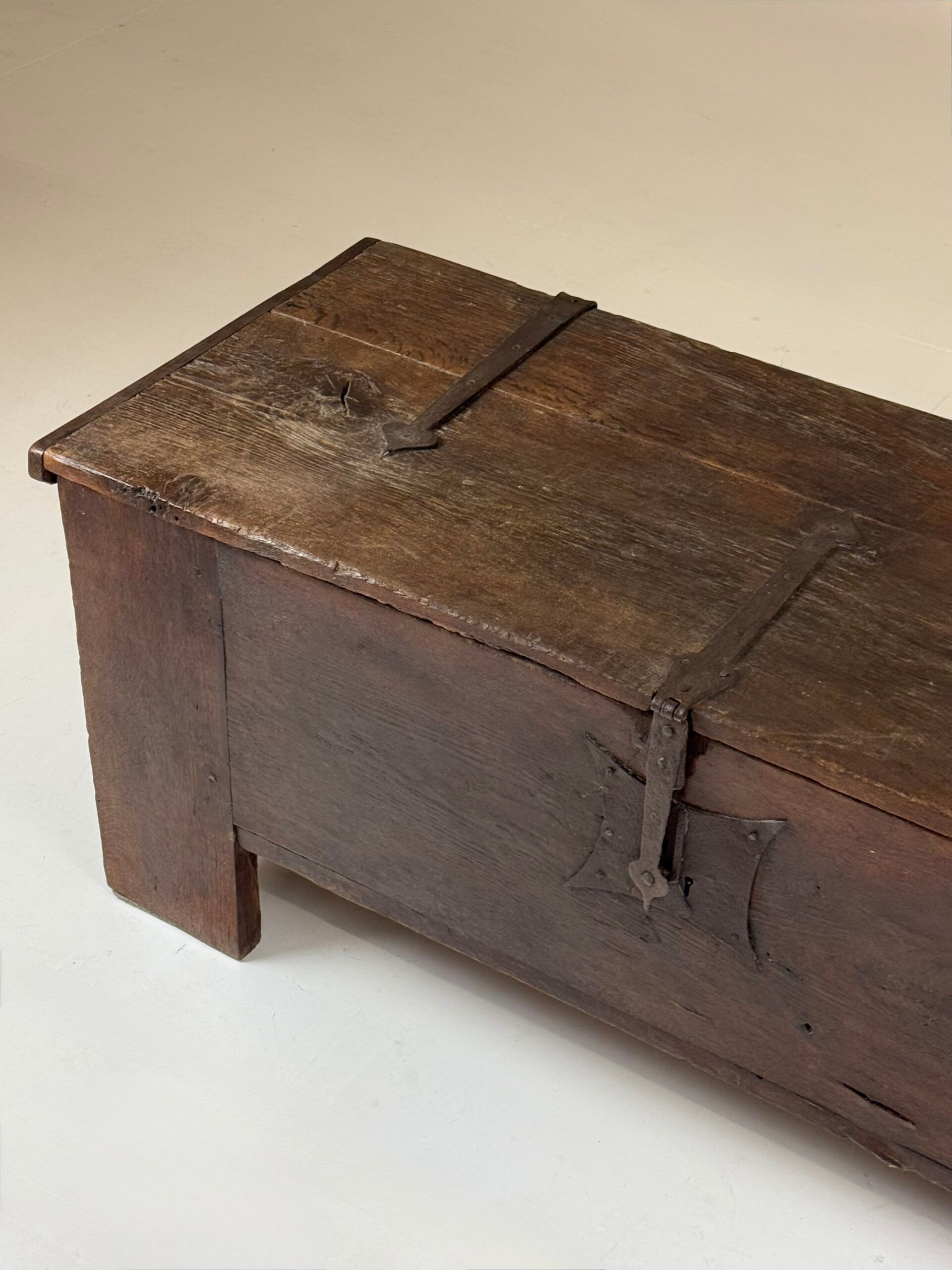 Stollentruhe chest 17th century