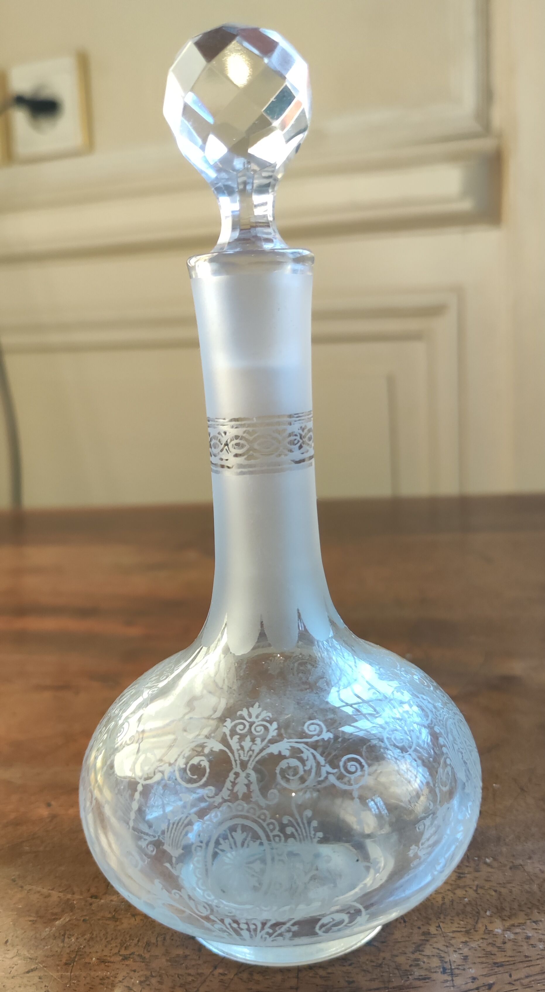 Crystal carafon, engraved decoration, 19th century