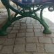 Banc de jardin ancien avec pieds en fonte