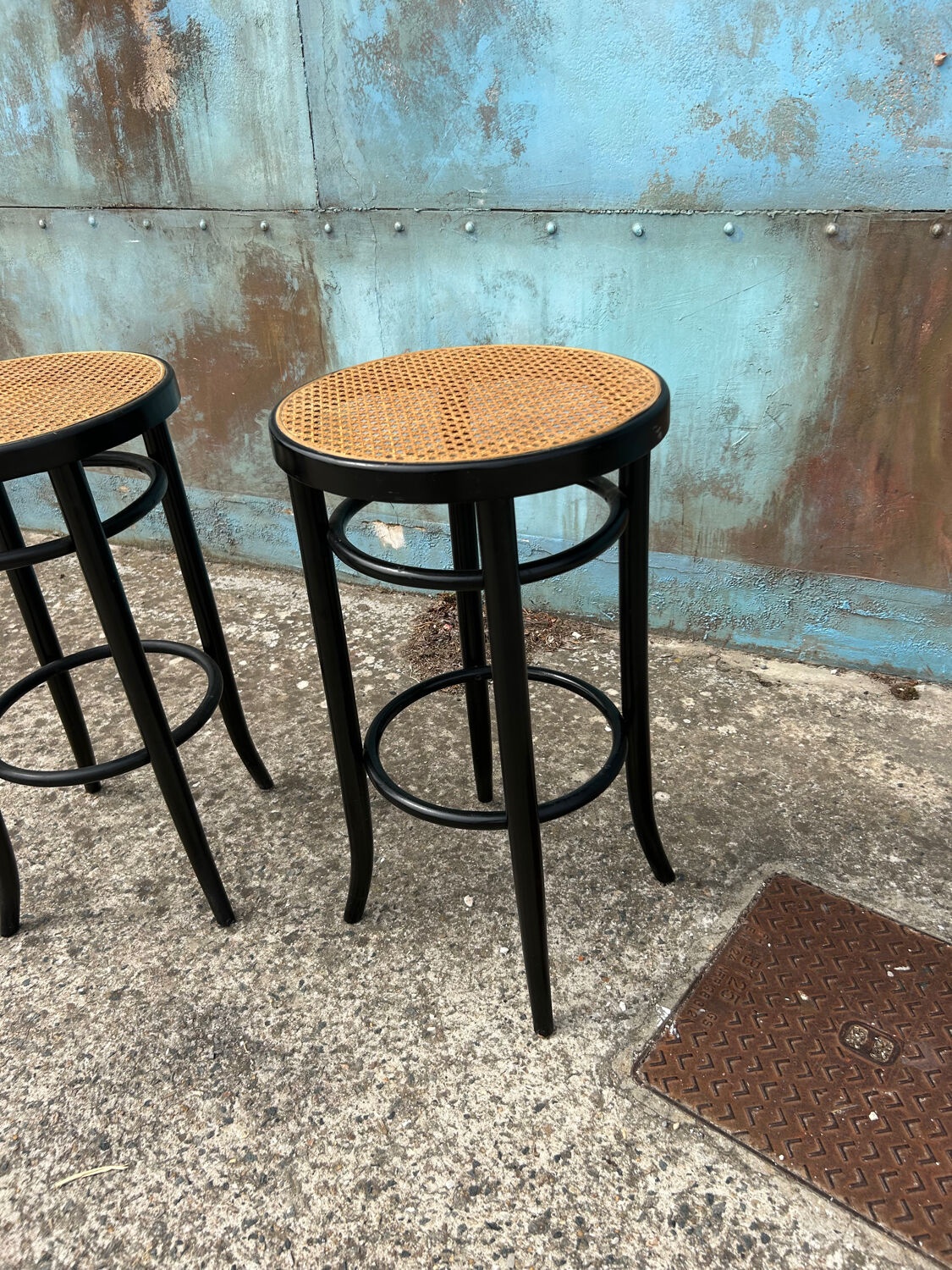 High rattan bar stools