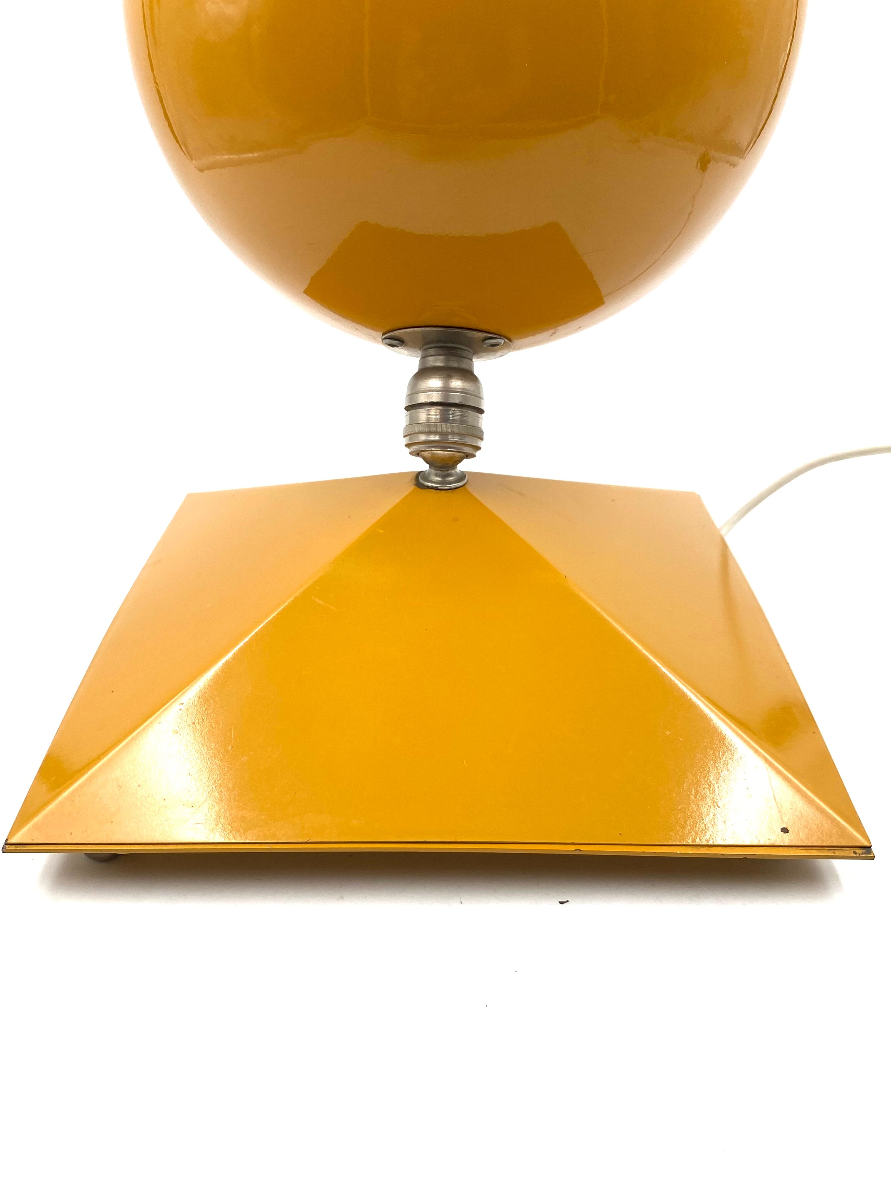 Space Age Eyeball Yellow Table lamp, Italy, 1970s