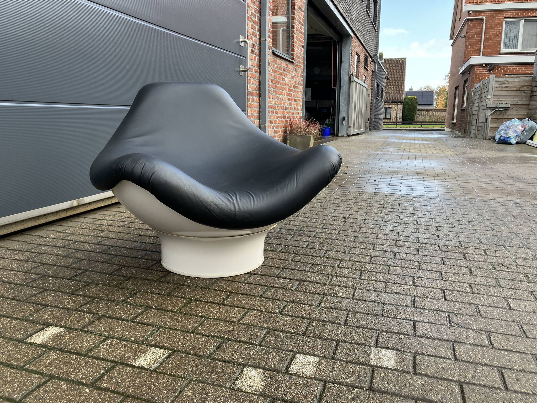 Rodica lounge chair de Mario Brunu pour Comfort Italy 1968