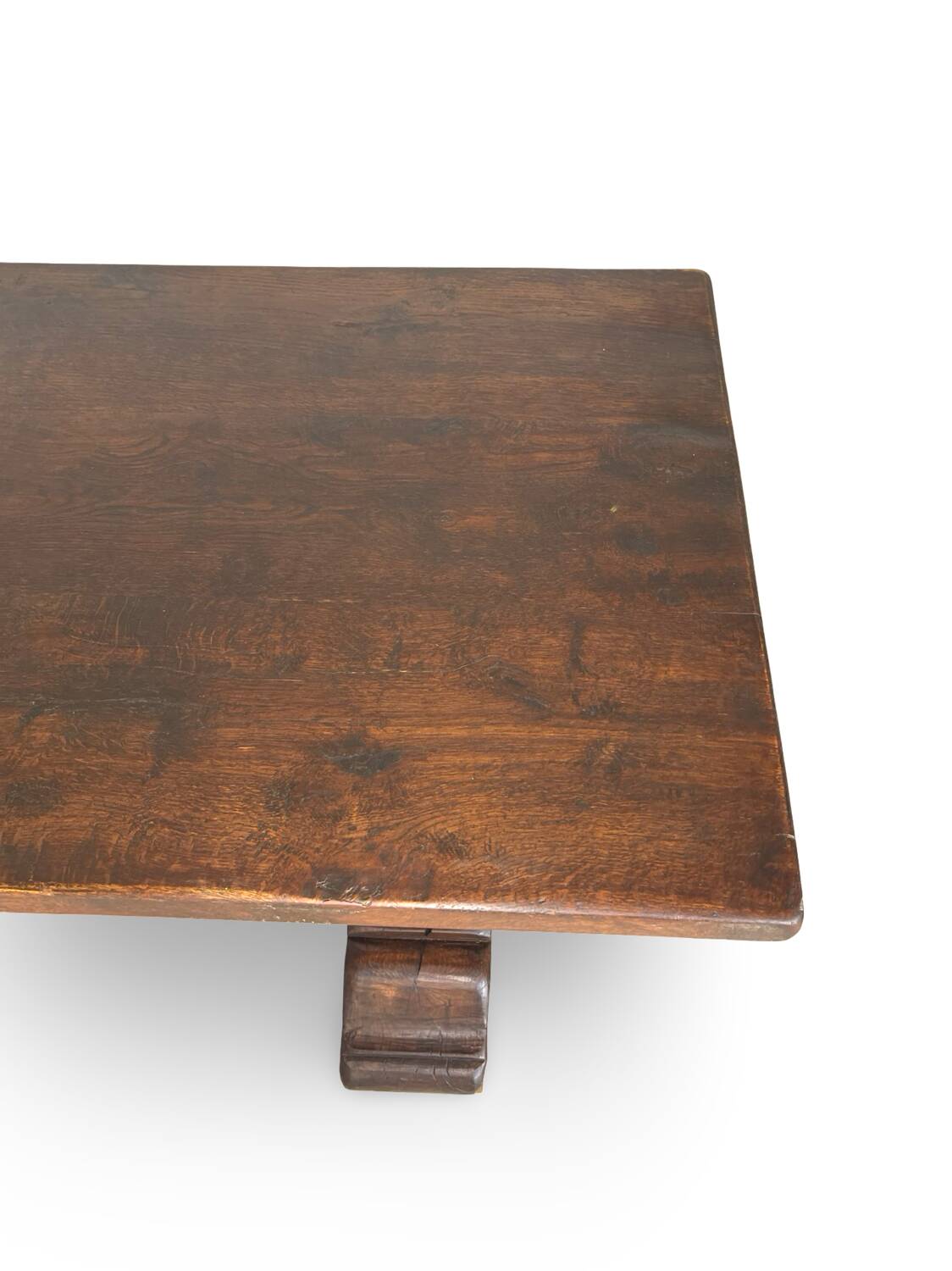 A fine 18th Century French walnut dining table