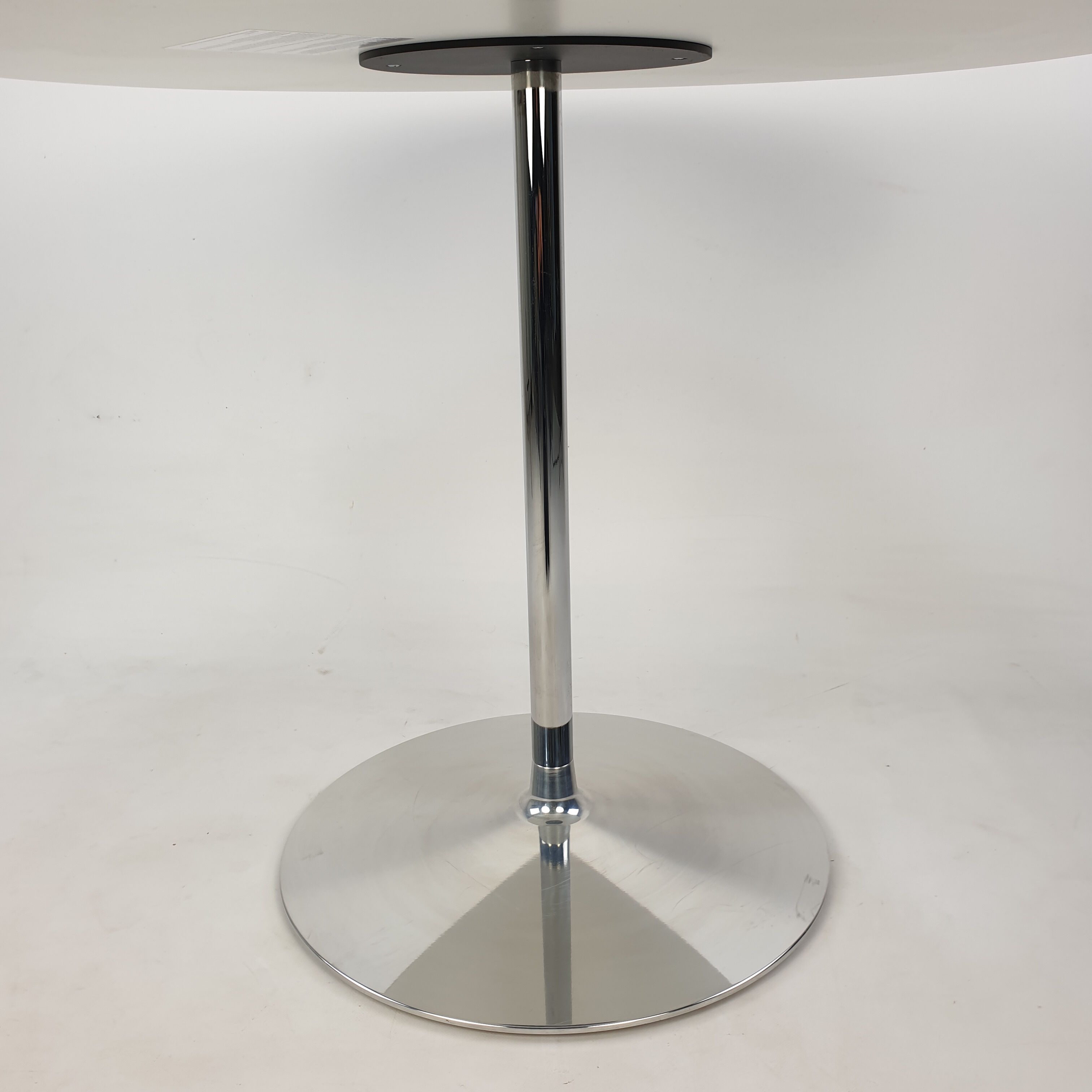 Round Dining Table by Pierre Paulin for Artifort, 1990s