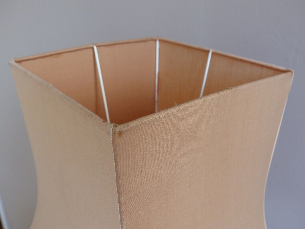 Braided Wicker table lamp