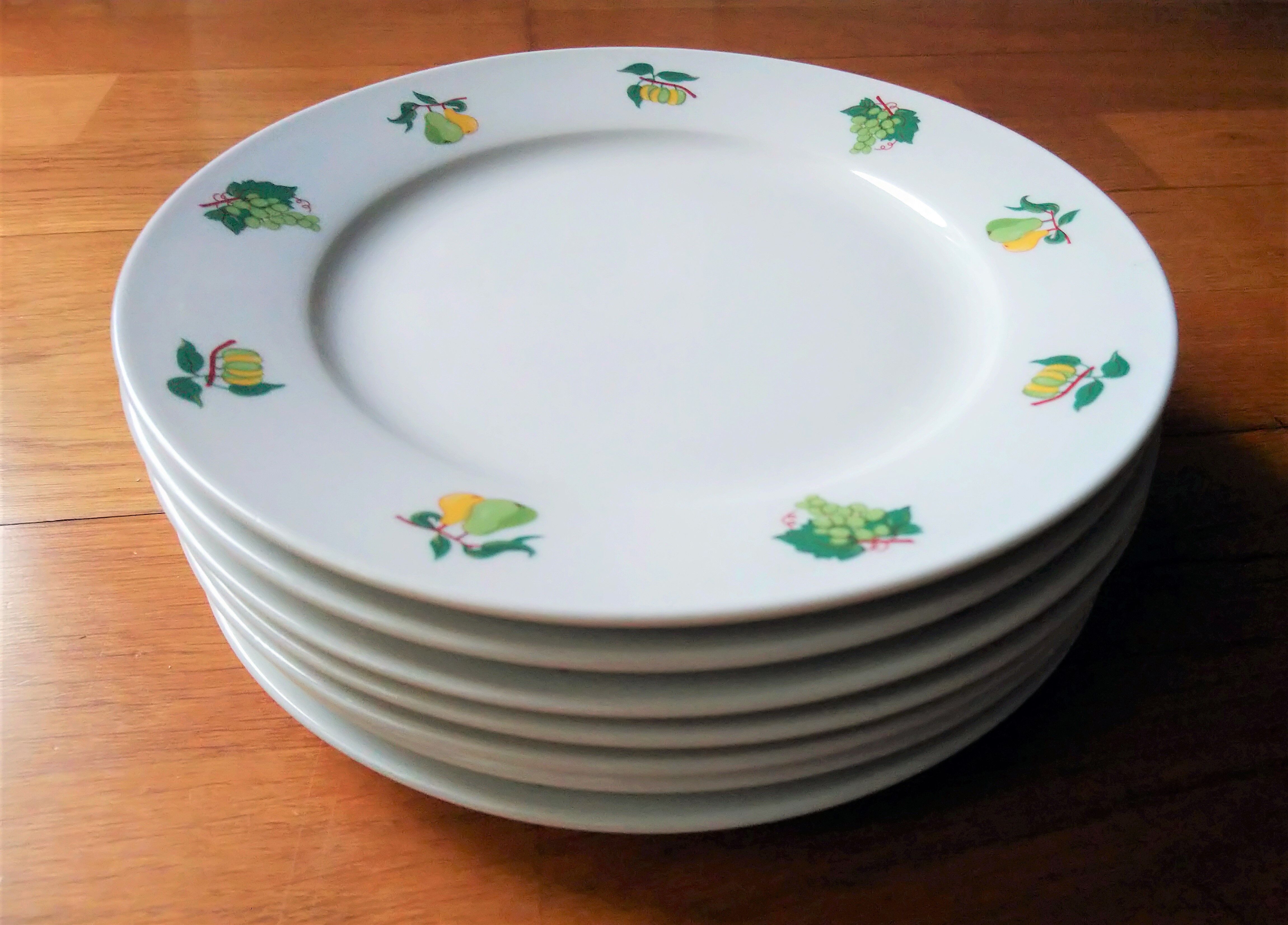 batch of 7 plates Guy Degrenne-Harmony