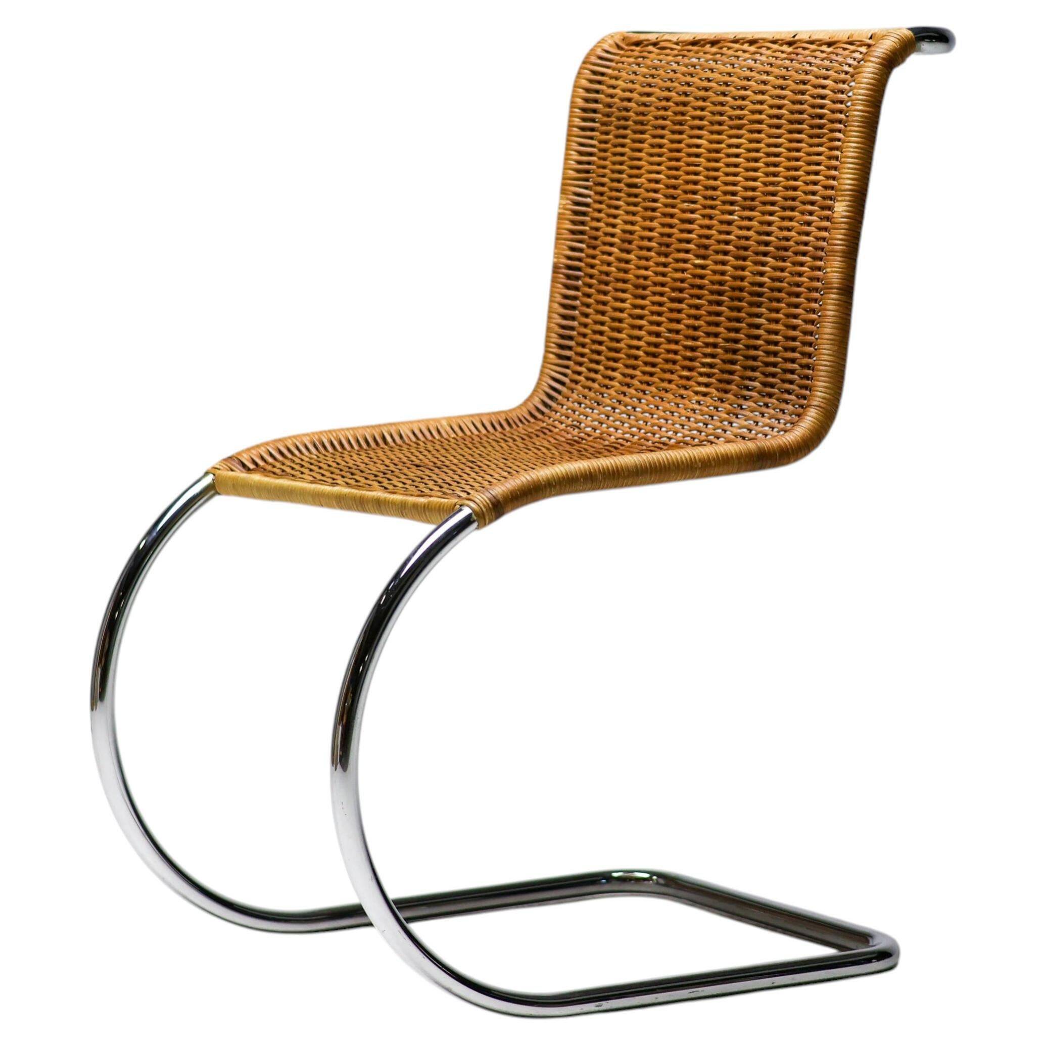 Chaise MR10 de Ludwig Mies van der Rohe, vers 1950