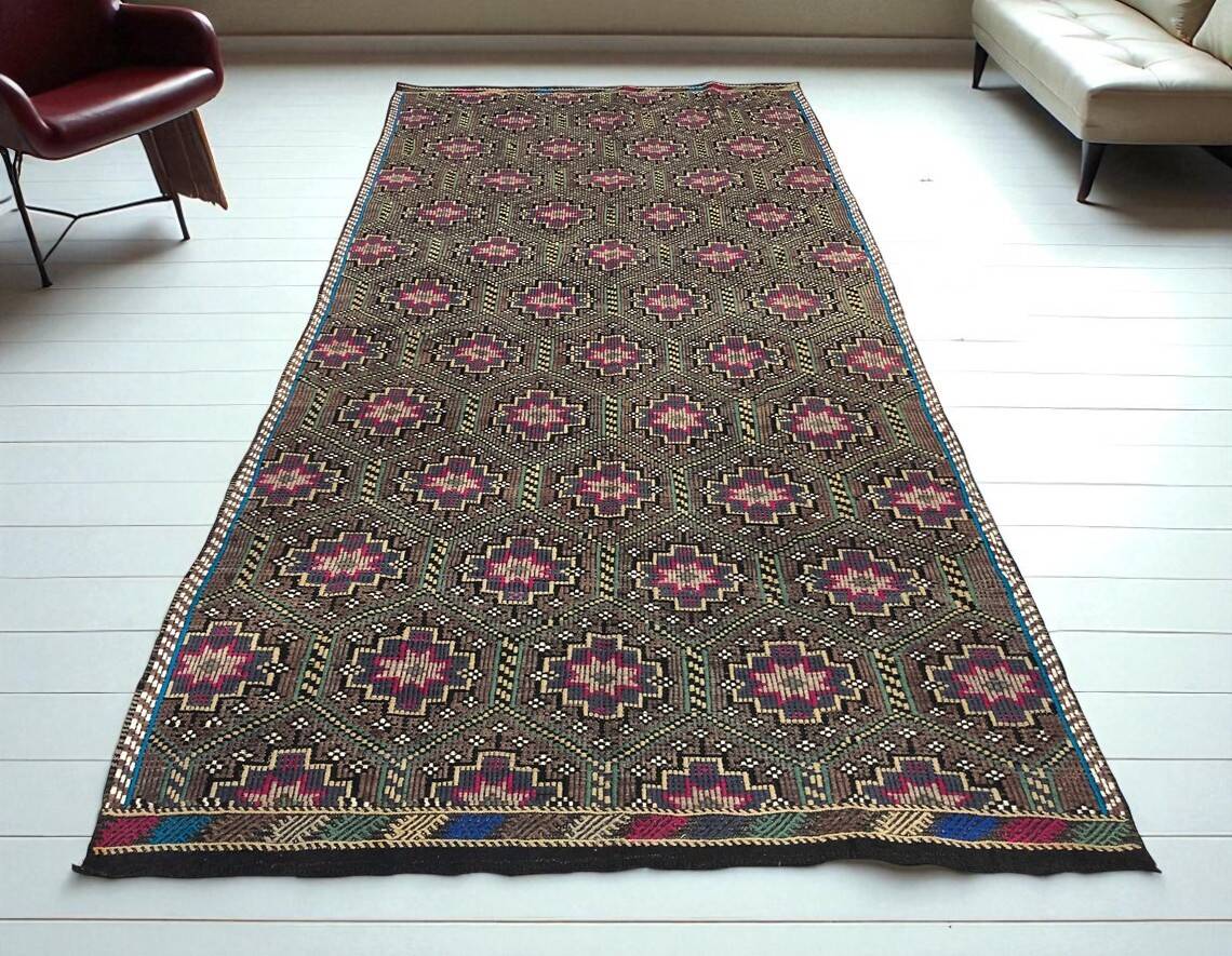 Neutral Oushak Geometric Kilim Rug
