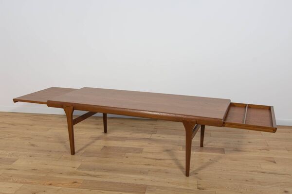 Table basse vintage en teck par Johannes Andersen pour CFC Silkeborg, Danemark, 1960s
