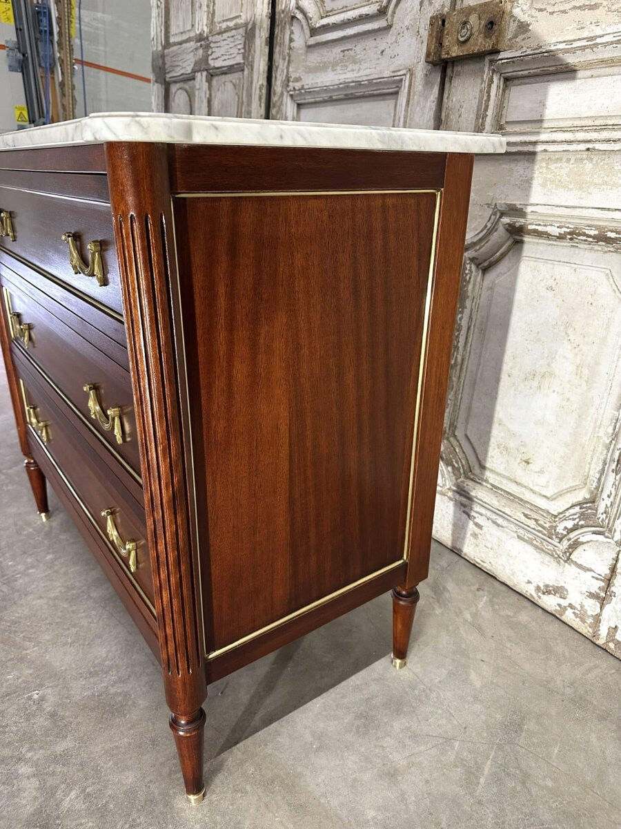 Louis XVI style commode from the 1970s.