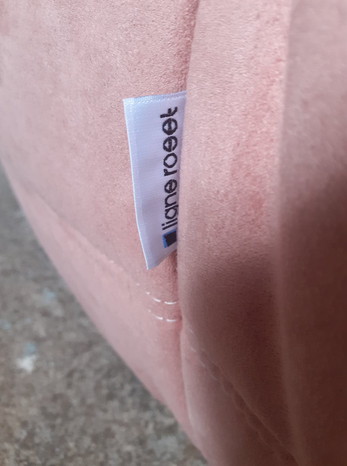 Fireside chair Togo rose by Michel Ducaroy for Ligne Roset