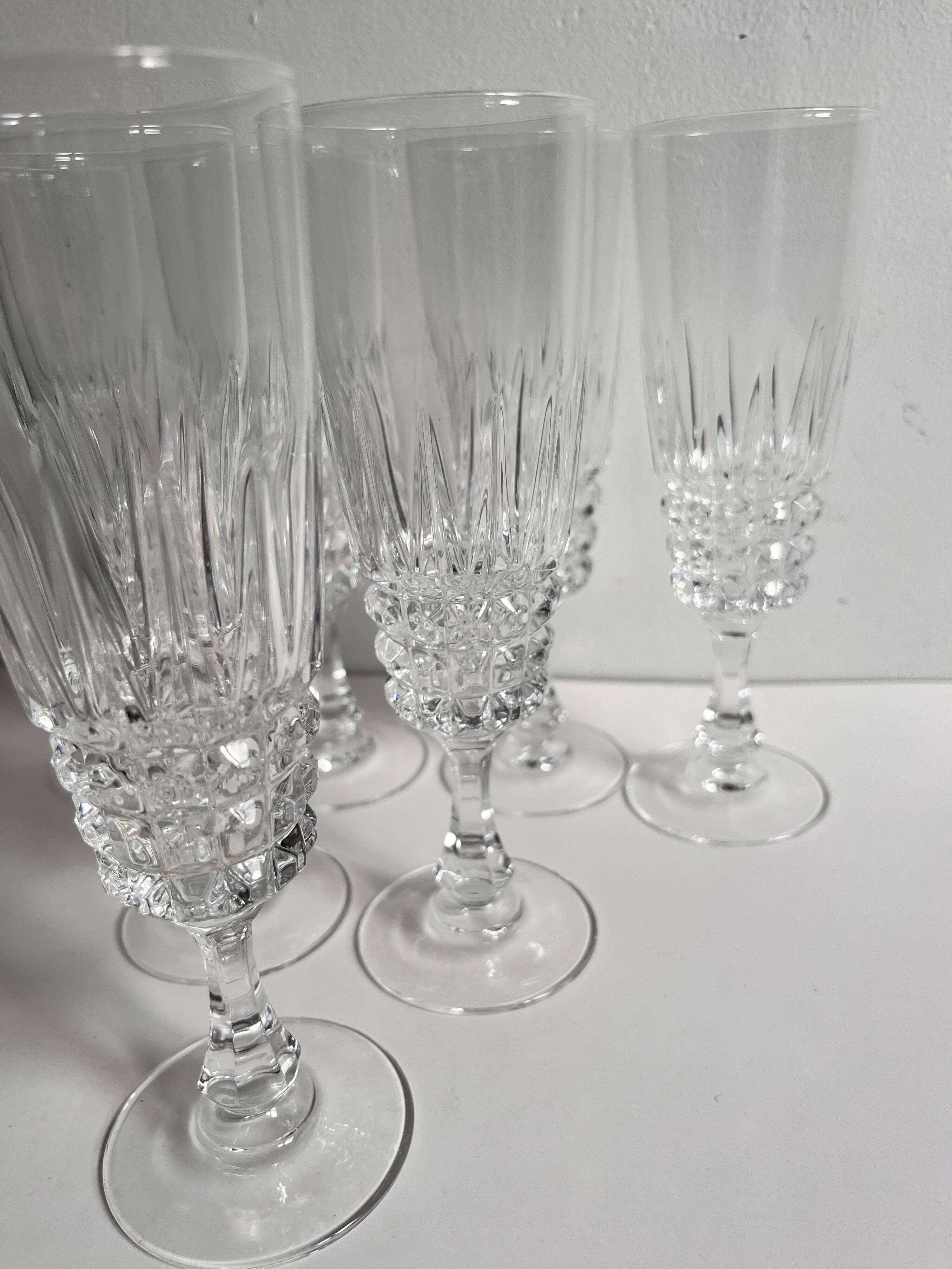 7 crystal champagne flutes