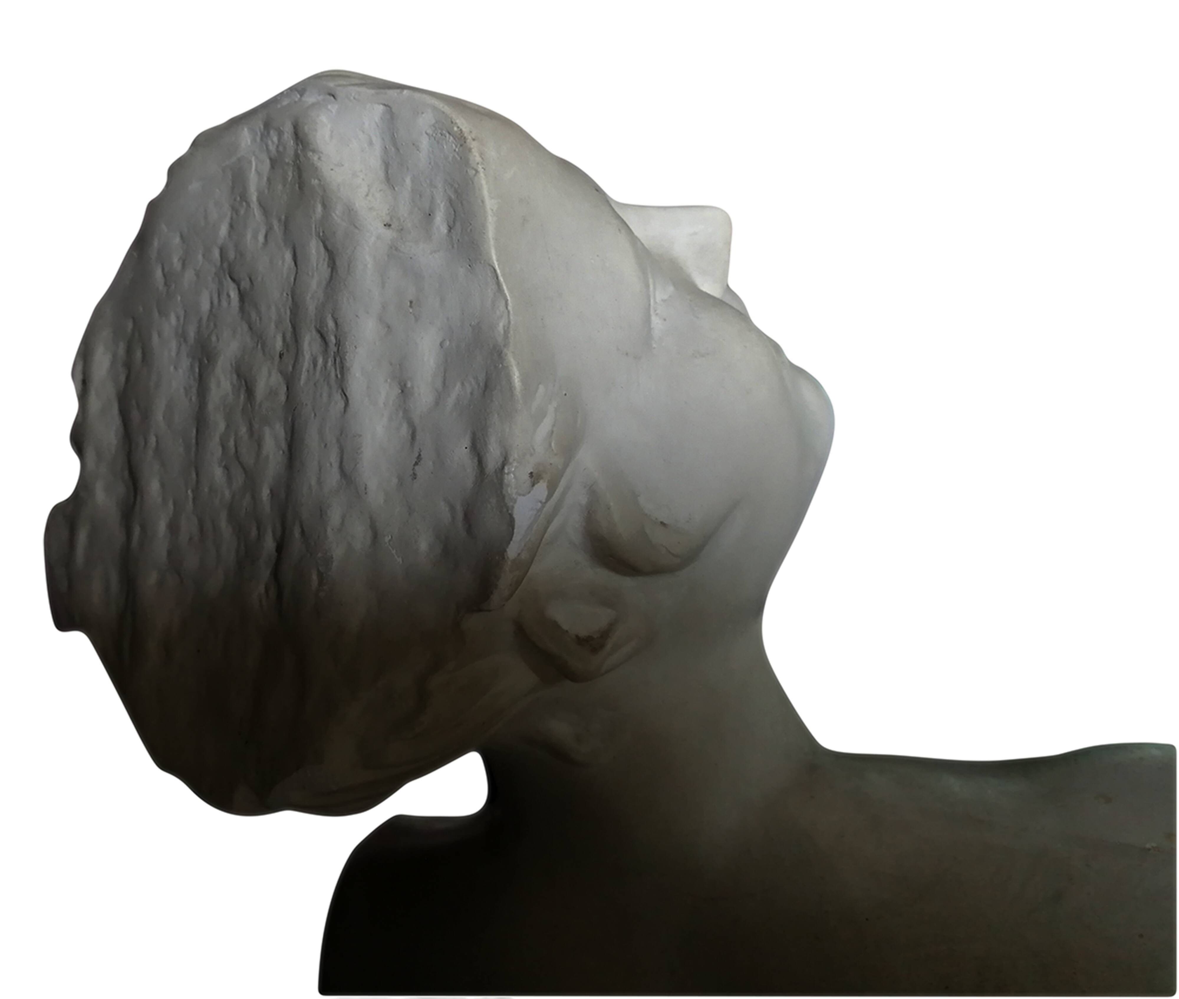 Buste en plâtre "Femme riant" 50 cm de hauteur