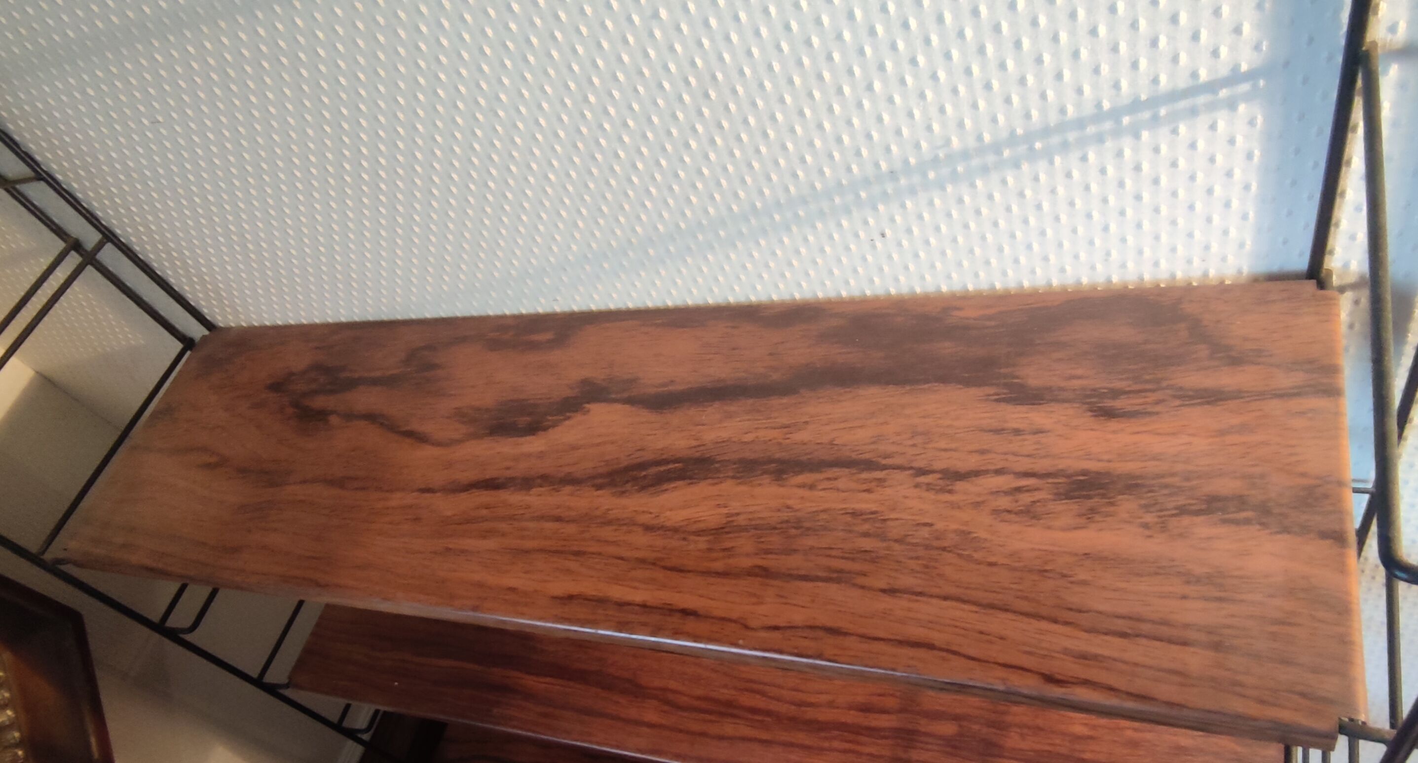 String shelf Scandinavian design