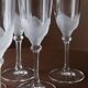 Six flûtes à champagne en verre cristal transparent avec détail floral mat – Vintage Durand France années 1970