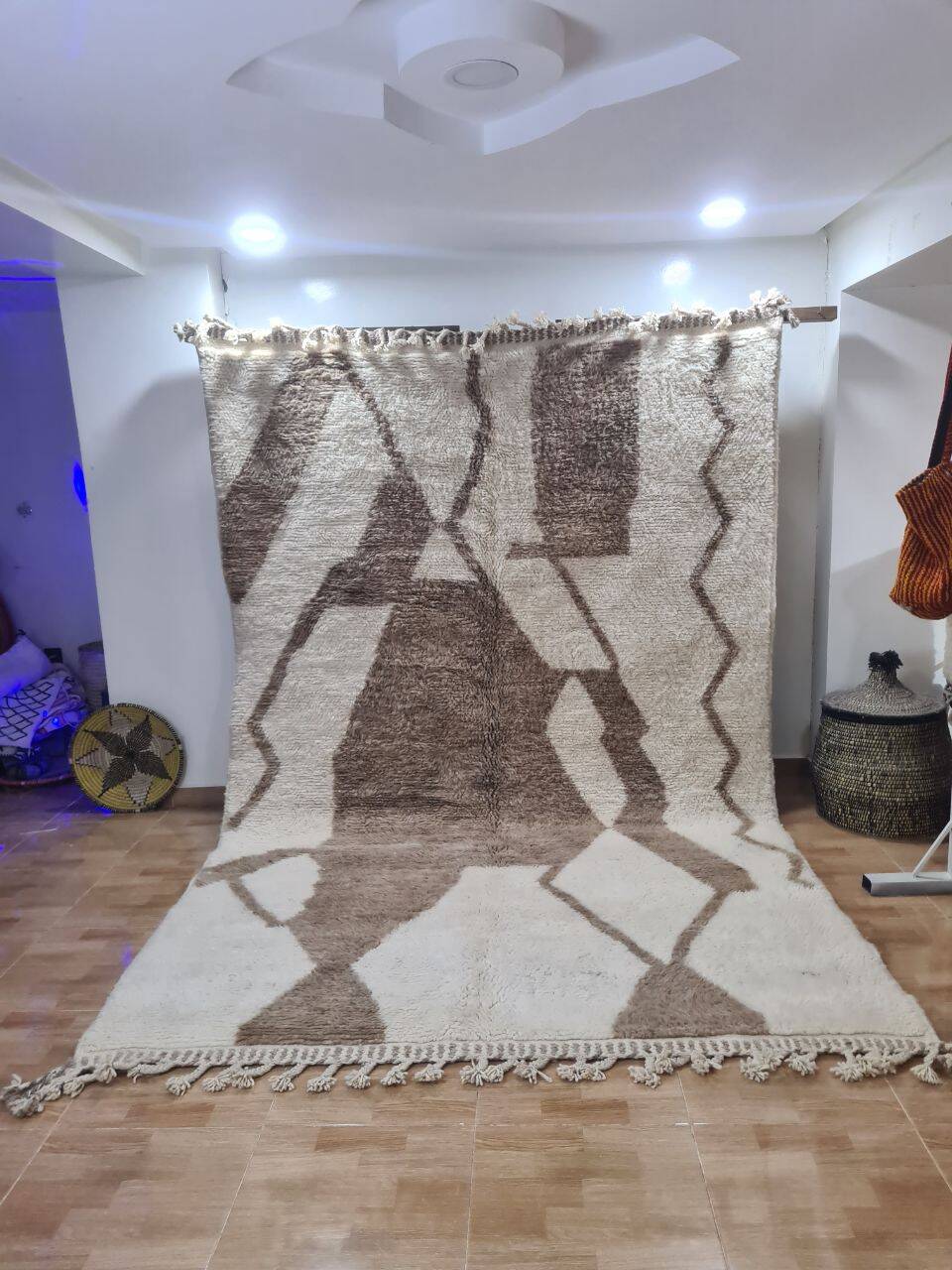 Handmade wool Berber rug 300X200 cm