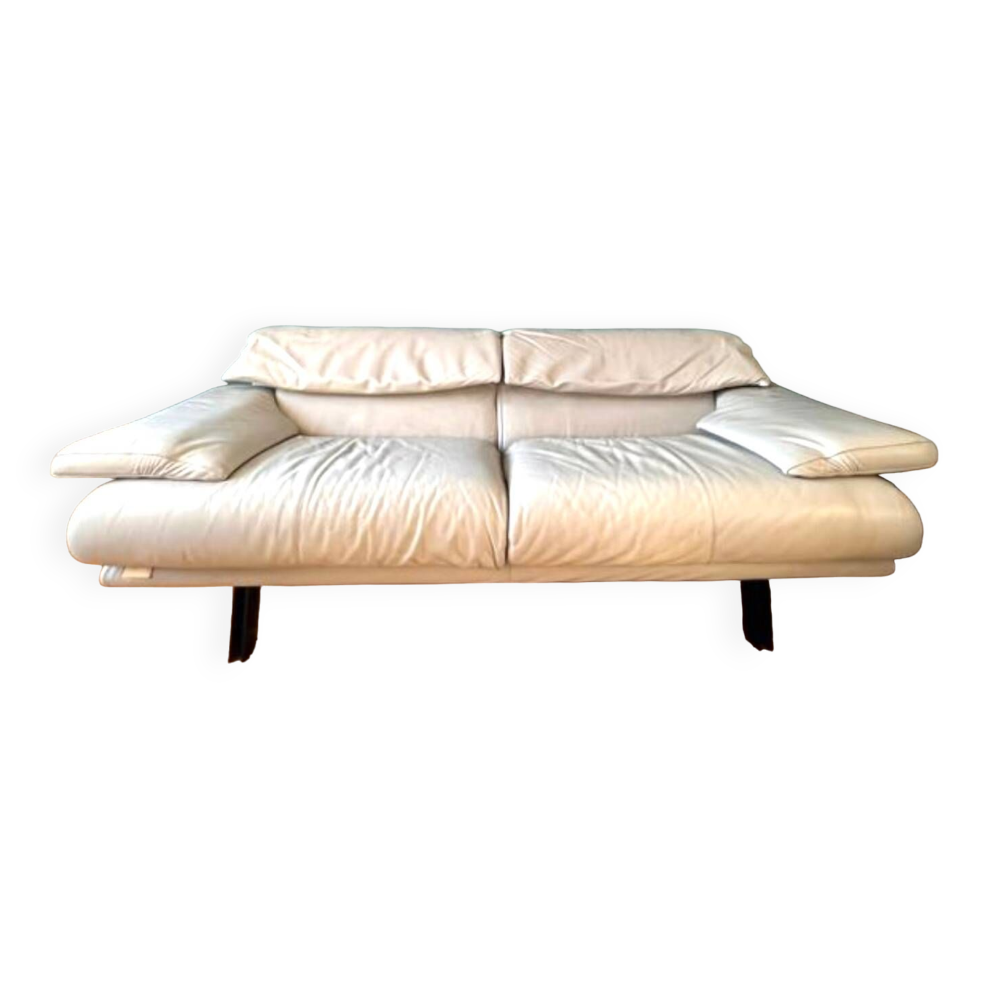 Original leather sofa and design by Paolo Piva for B&B