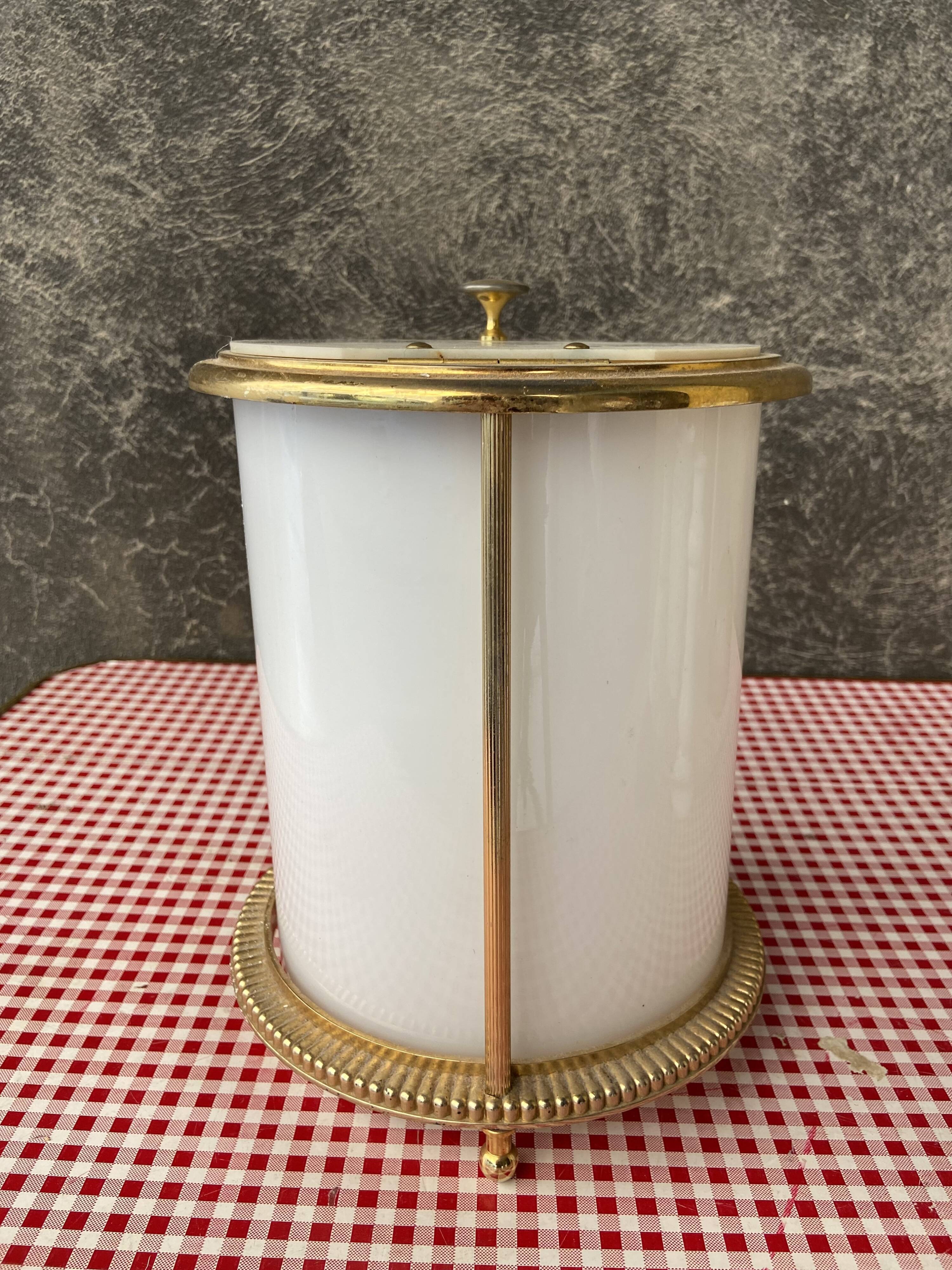 Opaline basket art deco style